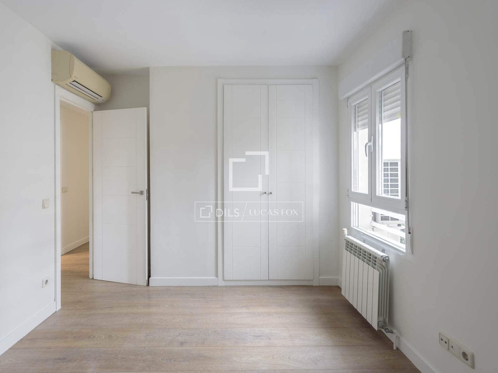 4 slaapkamer Appartement te huur in Madrid stad met garage - € 2.900 (Ref: 9593110)