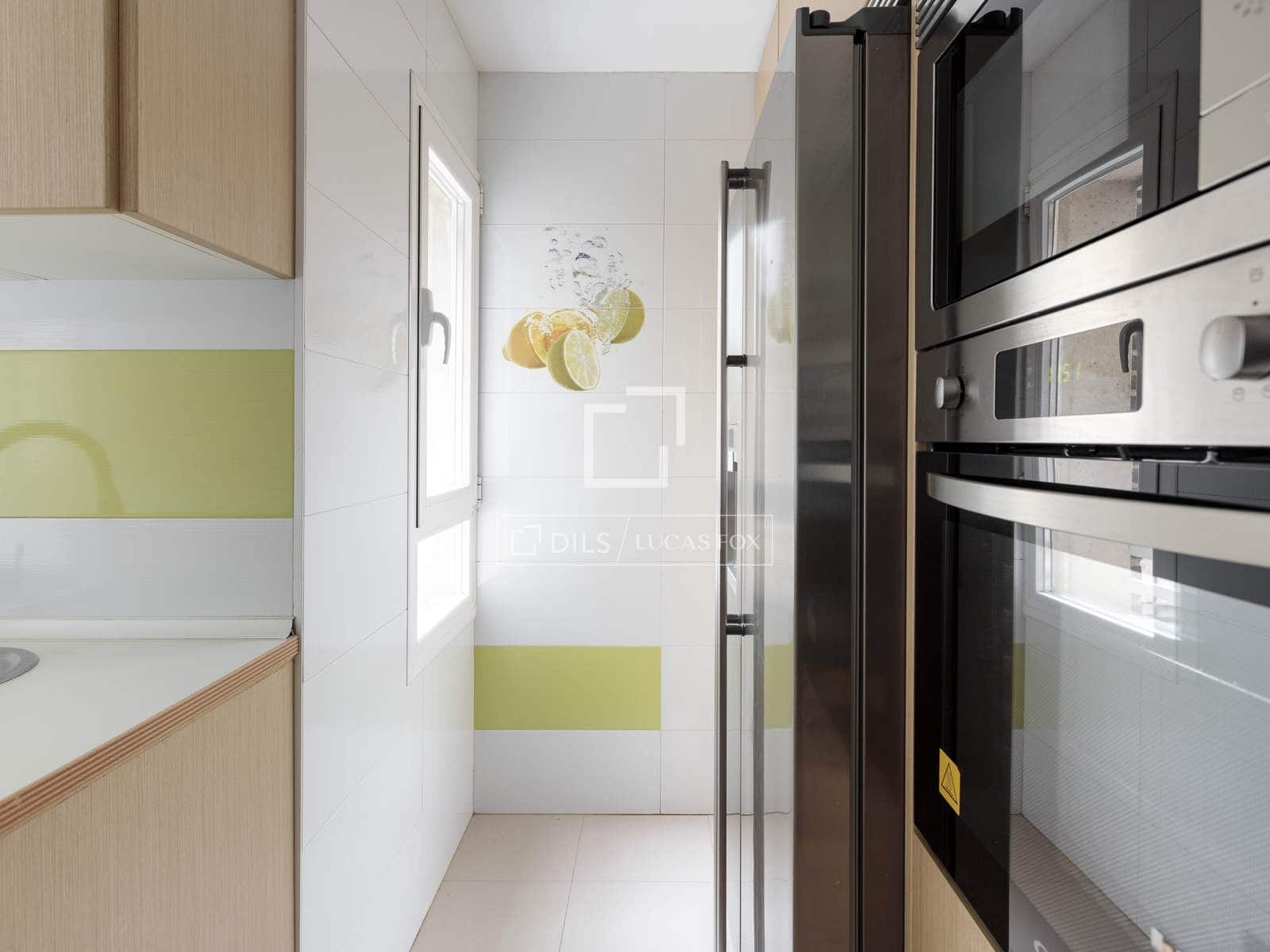 4 slaapkamer Appartement te huur in Madrid stad met garage - € 2.900 (Ref: 9593110)