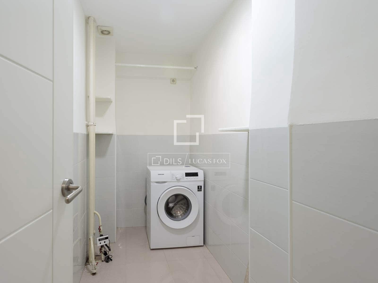 4 slaapkamer Appartement te huur in Madrid stad met garage - € 2.900 (Ref: 9593110)