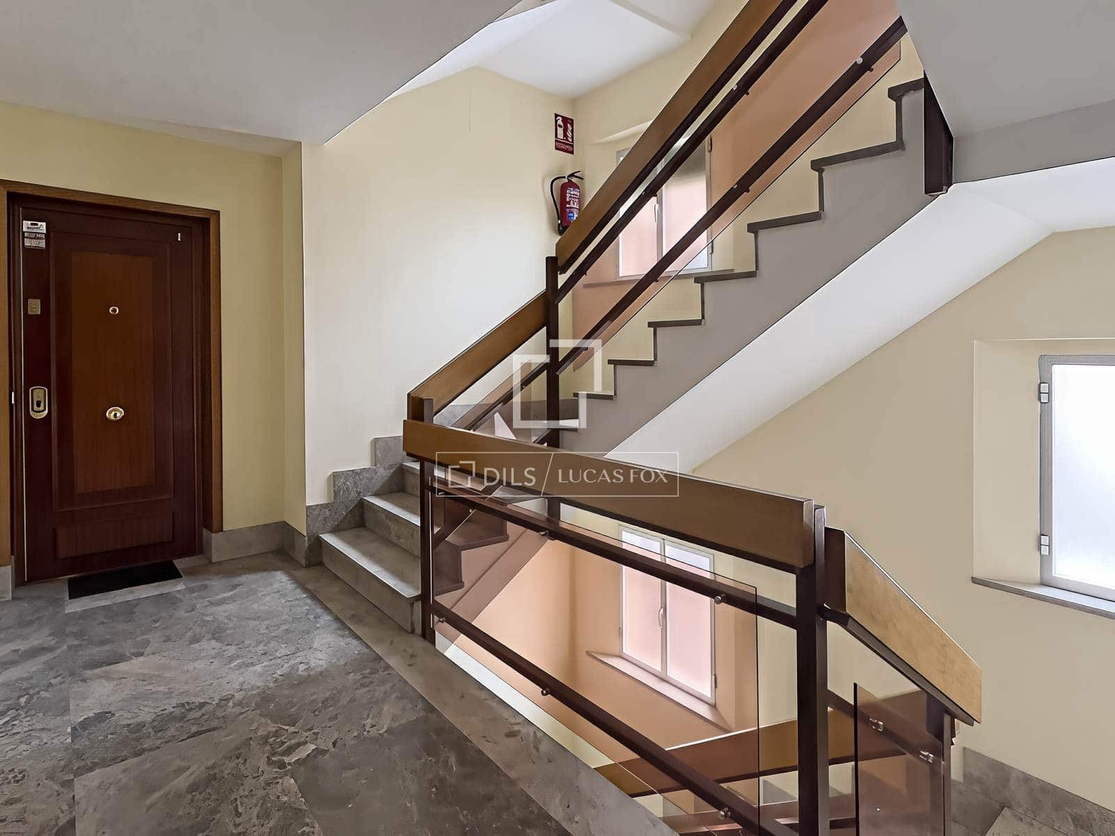 4 slaapkamer Appartement te huur in Madrid stad met garage - € 2.900 (Ref: 9593110)