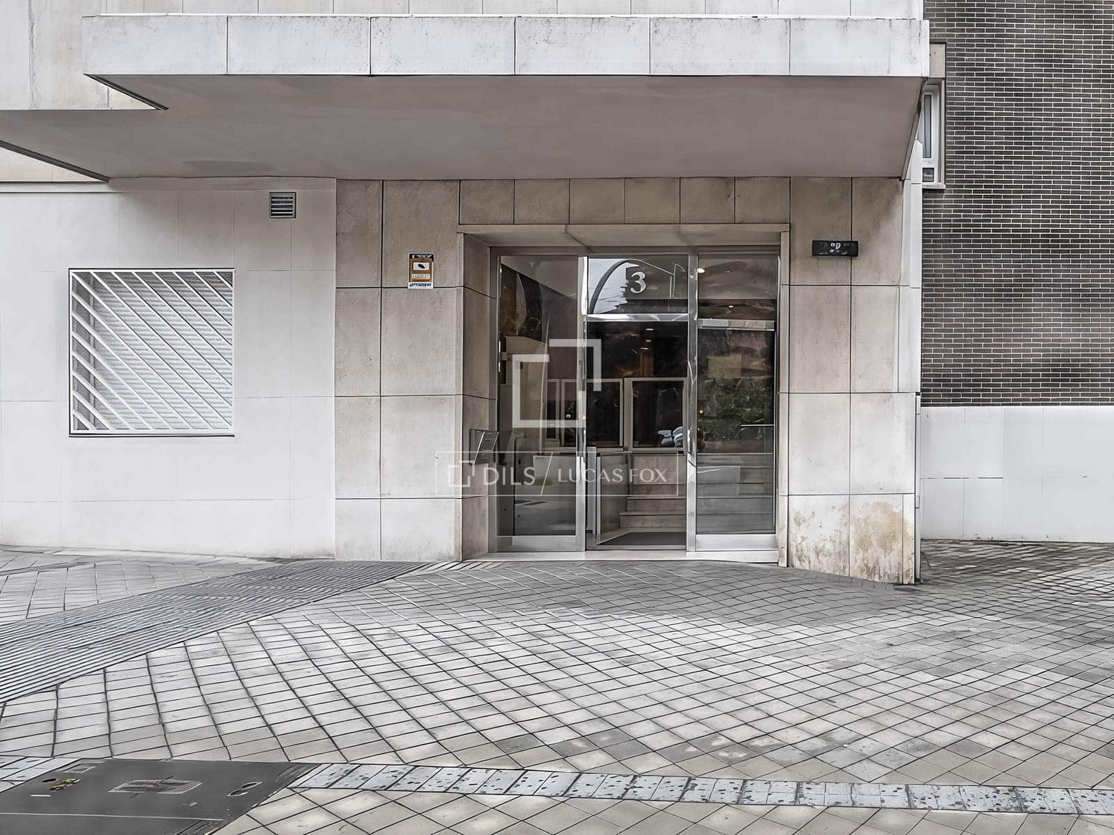 4 slaapkamer Appartement te huur in Madrid stad met garage - € 2.900 (Ref: 9593110)