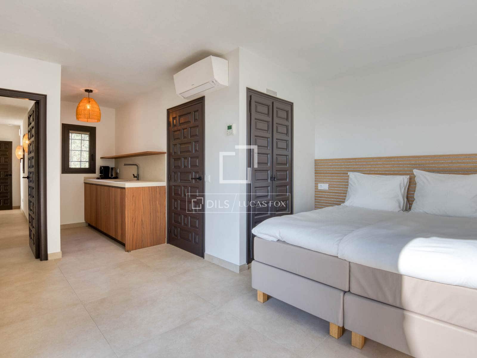 9 makuuhuone Huvila myytävänä paikassa Platja d'Aro mukana uima-altaan 
autotalli - 3 250 000 € (Ref: 9593111)