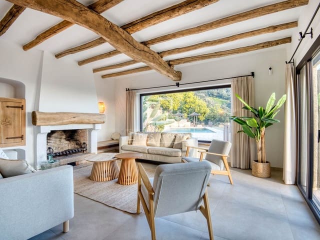 9 makuuhuone Huvila myytävänä paikassa Platja d'Aro, Castell-Platja d'Aro mukana uima-altaan 
autotalli - 3 250 000 € (Ref: 9593111)