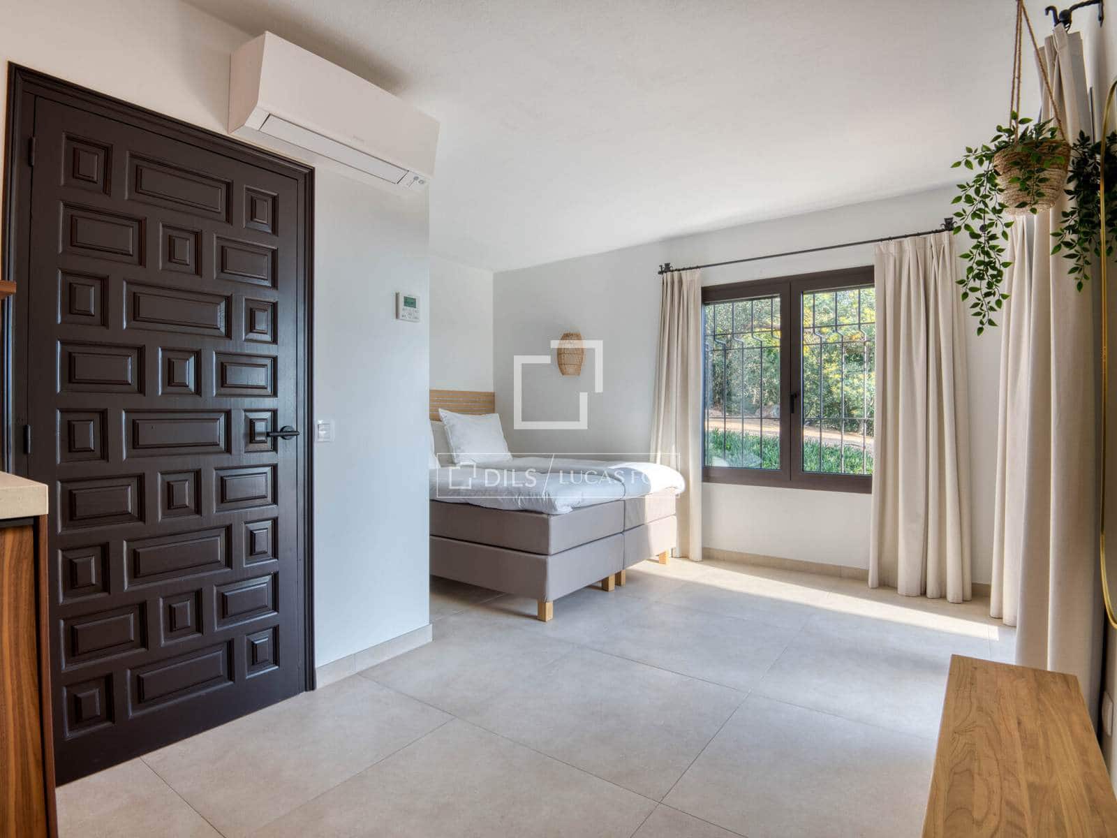 9 makuuhuone Huvila myytävänä paikassa Platja d'Aro mukana uima-altaan 
autotalli - 3 250 000 € (Ref: 9593111)