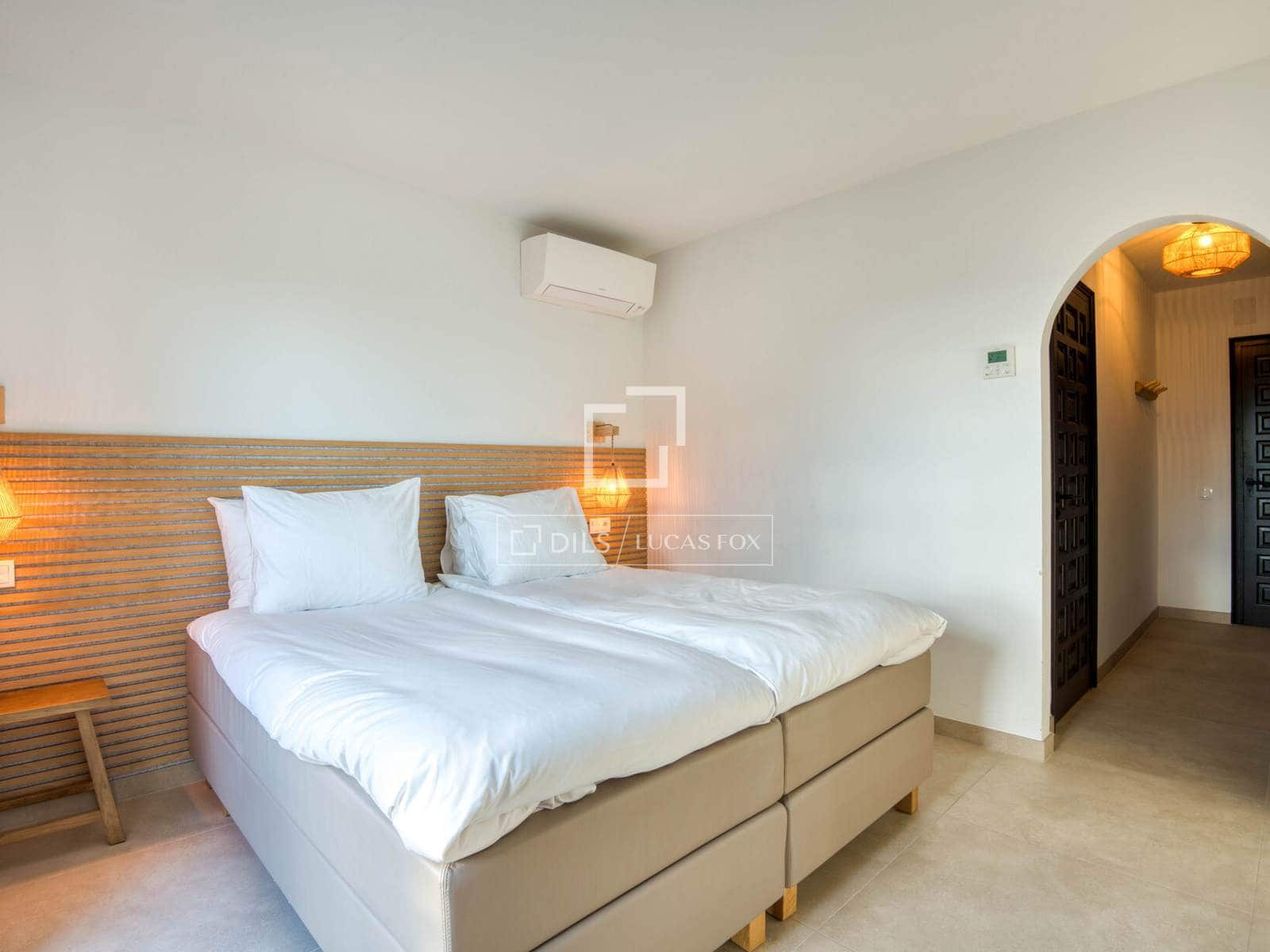 9 makuuhuone Huvila myytävänä paikassa Platja d'Aro mukana uima-altaan 
autotalli - 3 250 000 € (Ref: 9593111)