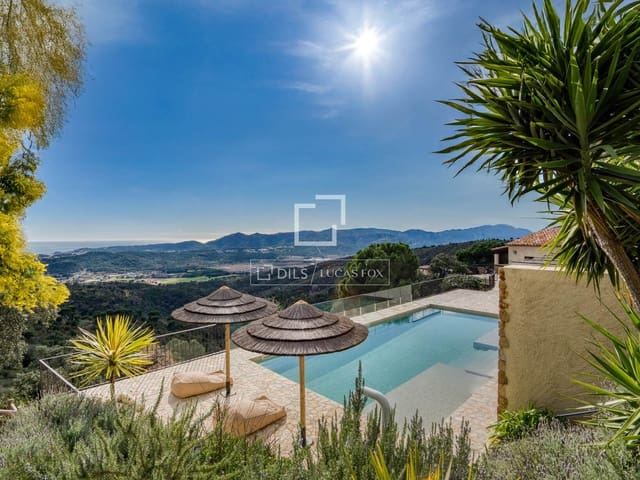 9 makuuhuone Huvila myytävänä paikassa Platja d'Aro, Castell-Platja d'Aro mukana uima-altaan 
autotalli - 3 250 000 € (Ref: 9593111)