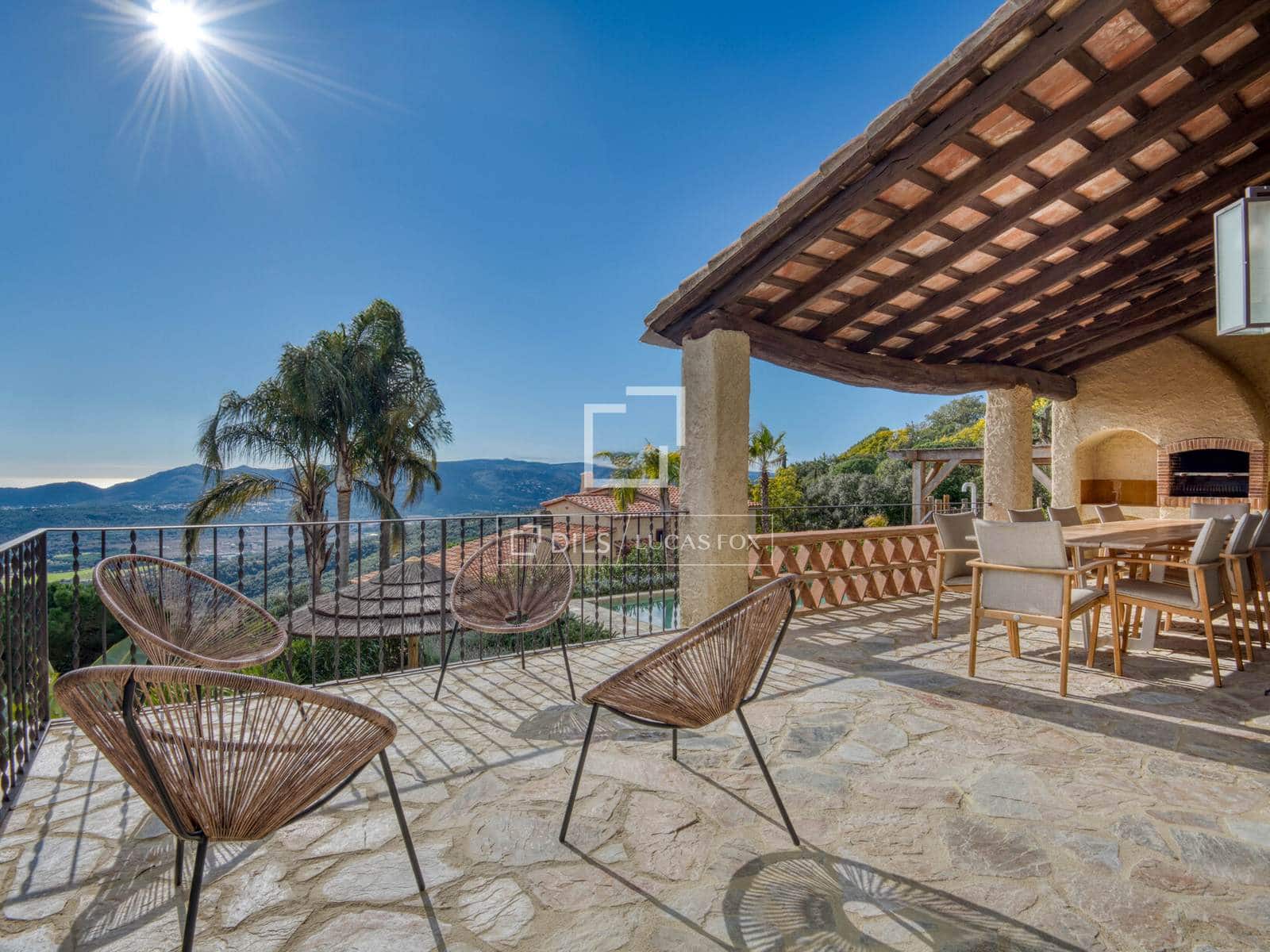 9 makuuhuone Huvila myytävänä paikassa Platja d'Aro mukana uima-altaan 
autotalli - 3 250 000 € (Ref: 9593111)