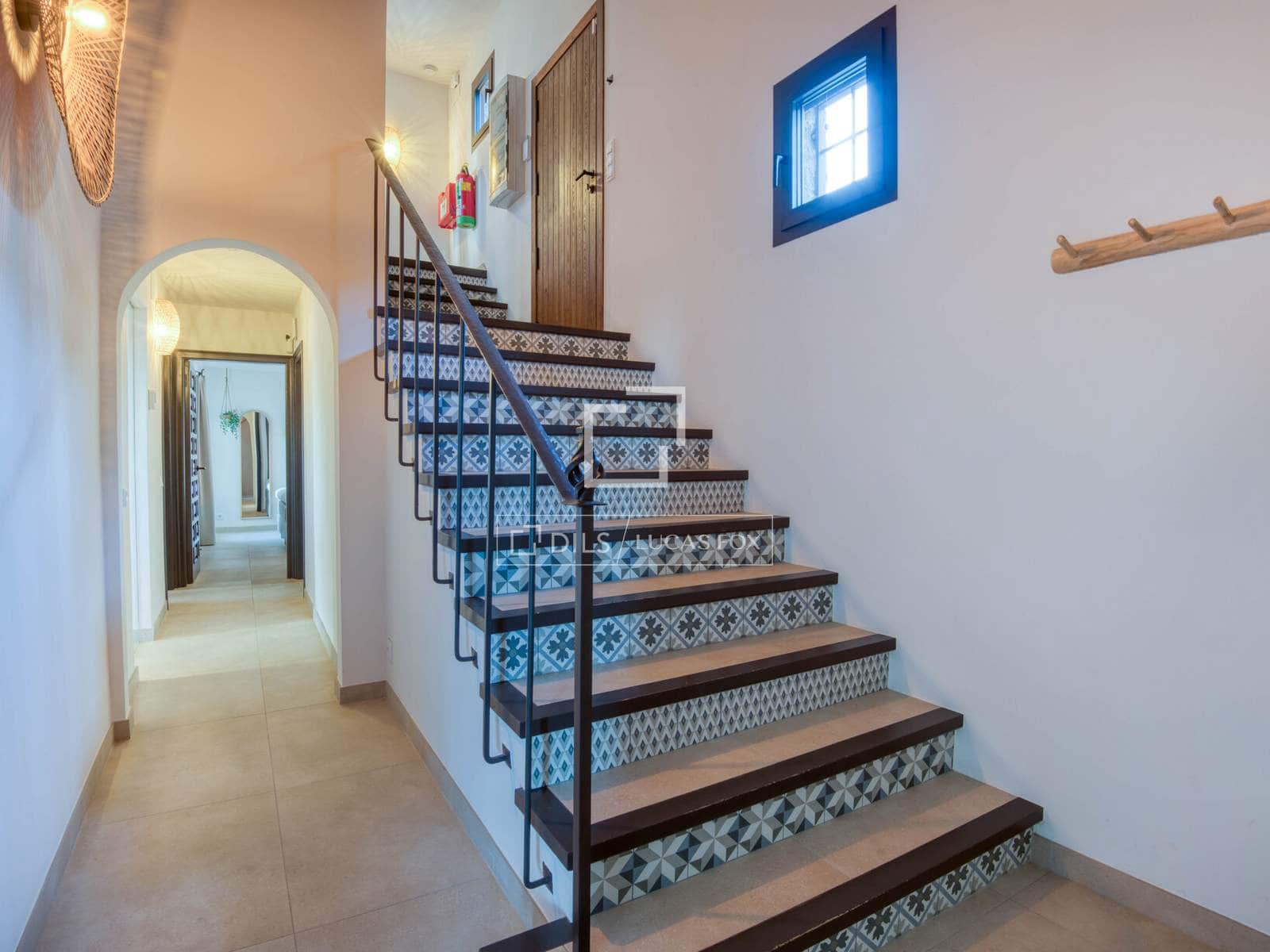 9 makuuhuone Huvila myytävänä paikassa Platja d'Aro mukana uima-altaan 
autotalli - 3 250 000 € (Ref: 9593111)