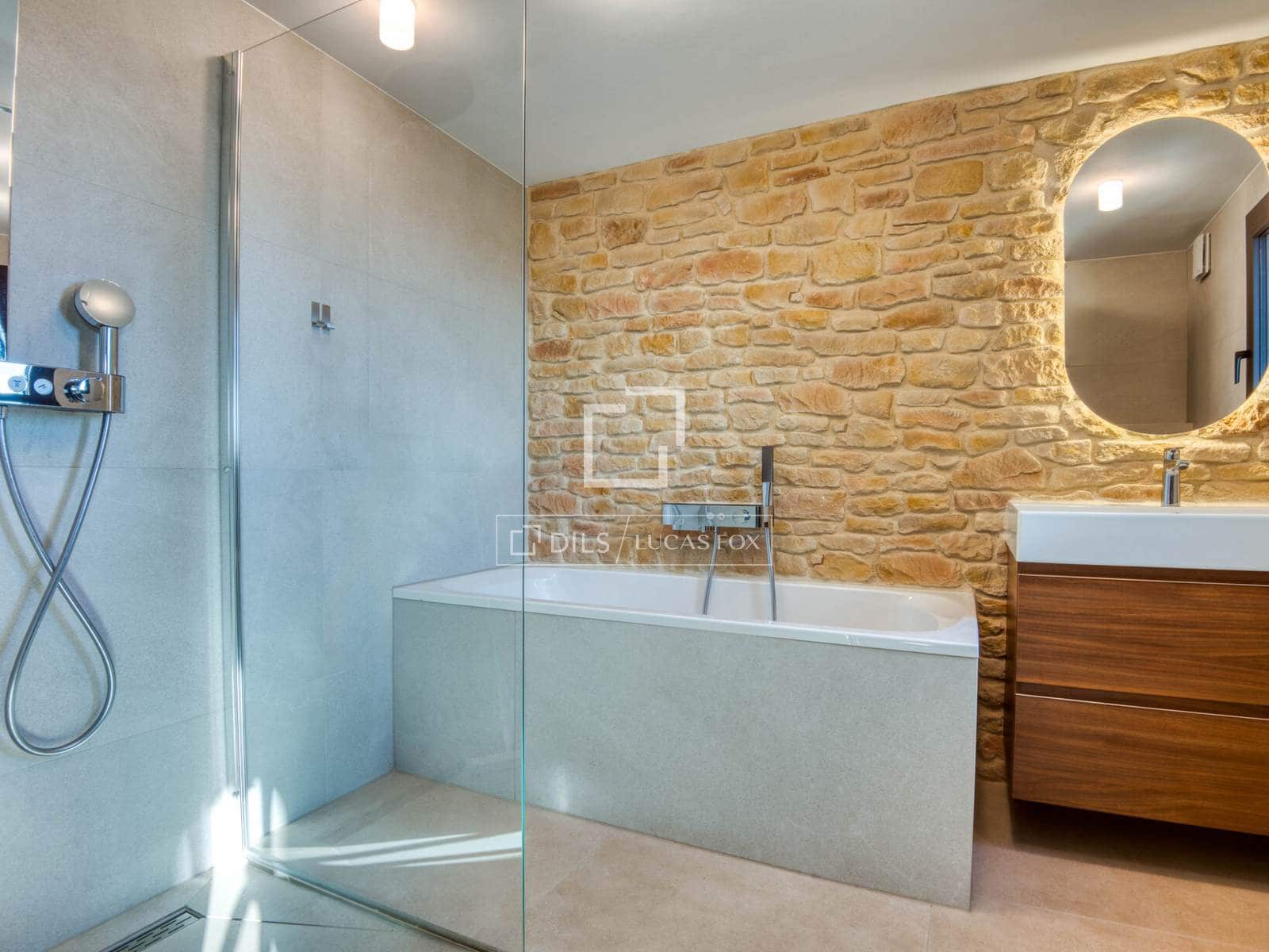 9 makuuhuone Huvila myytävänä paikassa Platja d'Aro mukana uima-altaan 
autotalli - 3 250 000 € (Ref: 9593111)