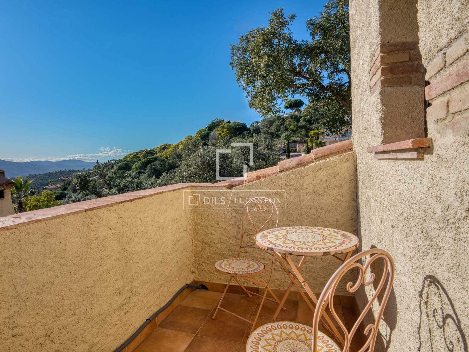 9 makuuhuone Huvila myytävänä paikassa Platja d'Aro mukana uima-altaan 
autotalli - 3 250 000 € (Ref: 9593111)