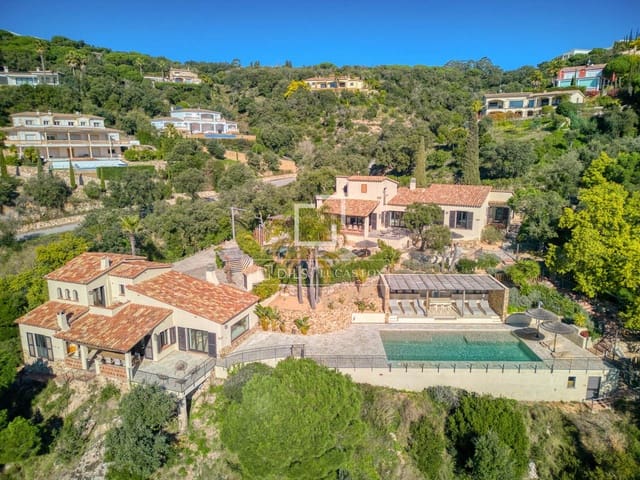 9 makuuhuone Huvila myytävänä paikassa Platja d'Aro, Castell-Platja d'Aro mukana uima-altaan 
autotalli - 3 250 000 € (Ref: 9593111)