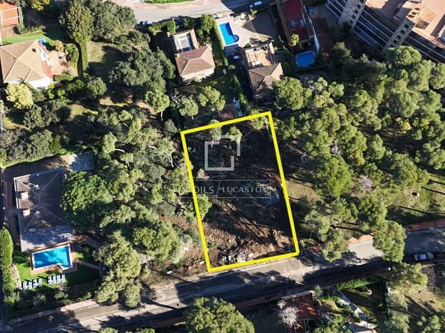 5 makuuhuone Huvila myytävänä paikassa Calonge i Sant Antoni mukana uima-altaan 
autotalli - 4 100 000 € (Ref: 9593112)