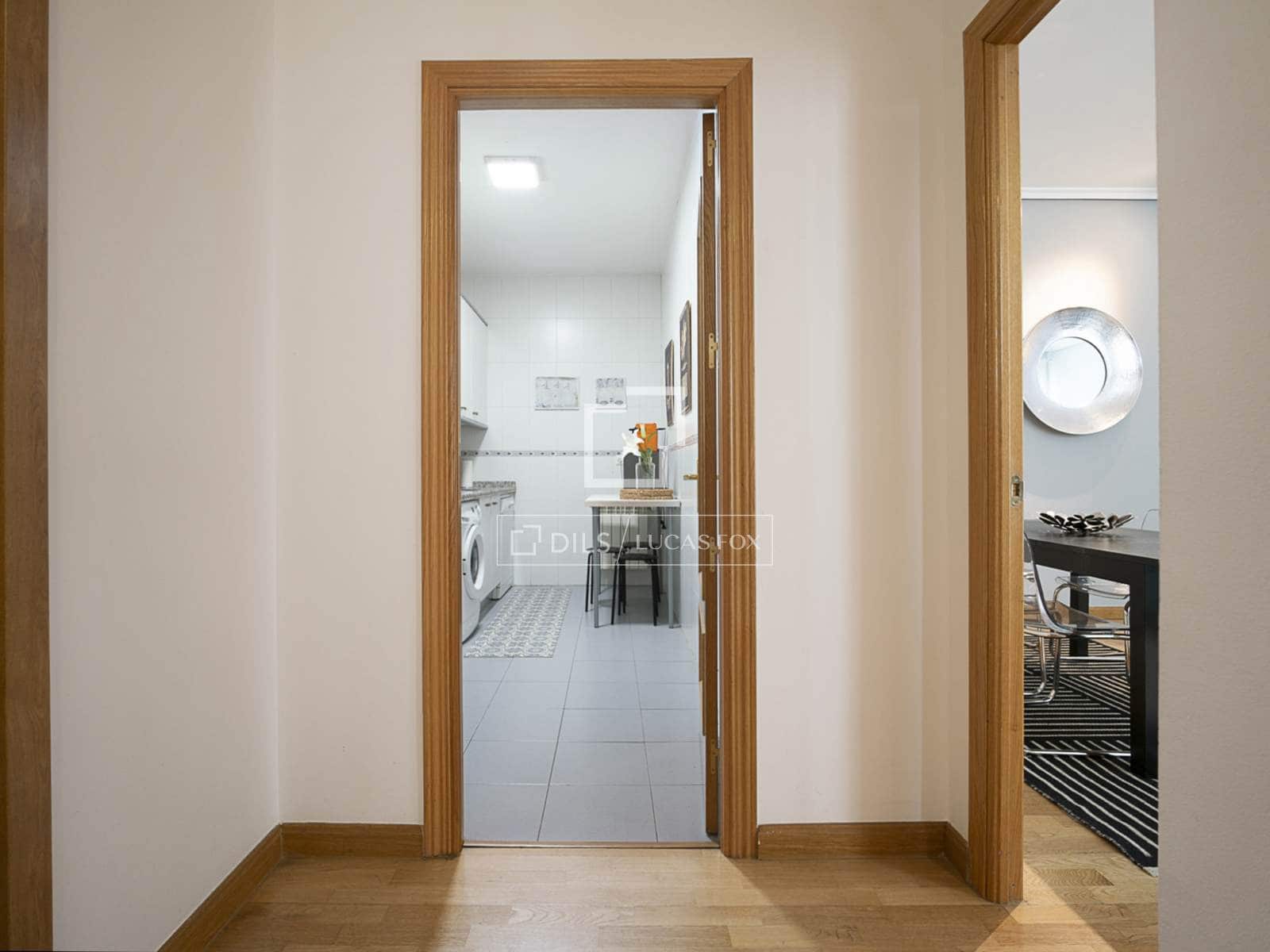 Appartement de 2 chambres à louer à Madrid ville - 4 000 € (Ref: 9593201)