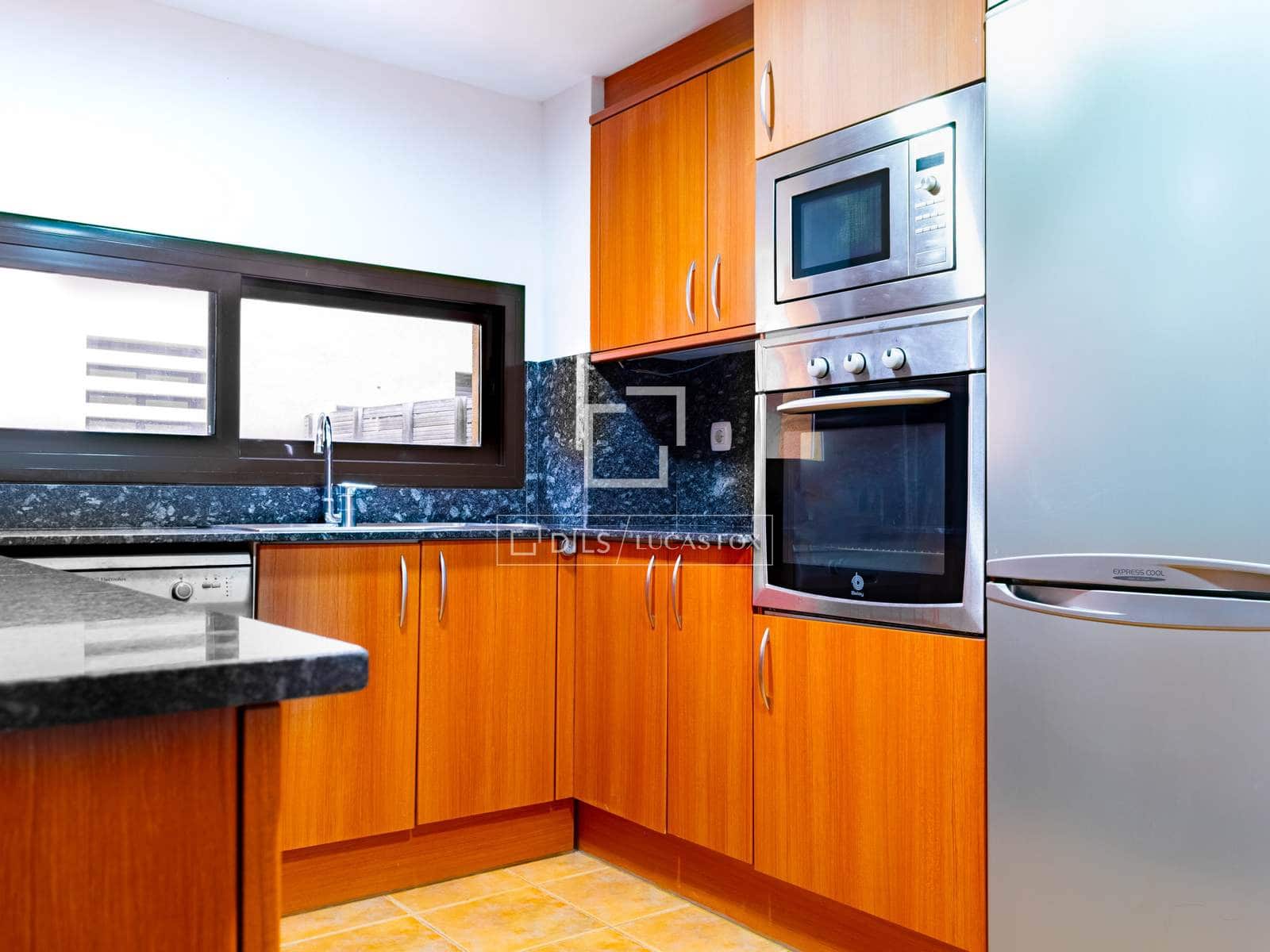 2 Zimmer Villa zu verkaufen in Tarragona Stadt mit Pool Garage - 370.000 € (Ref: 9593202)