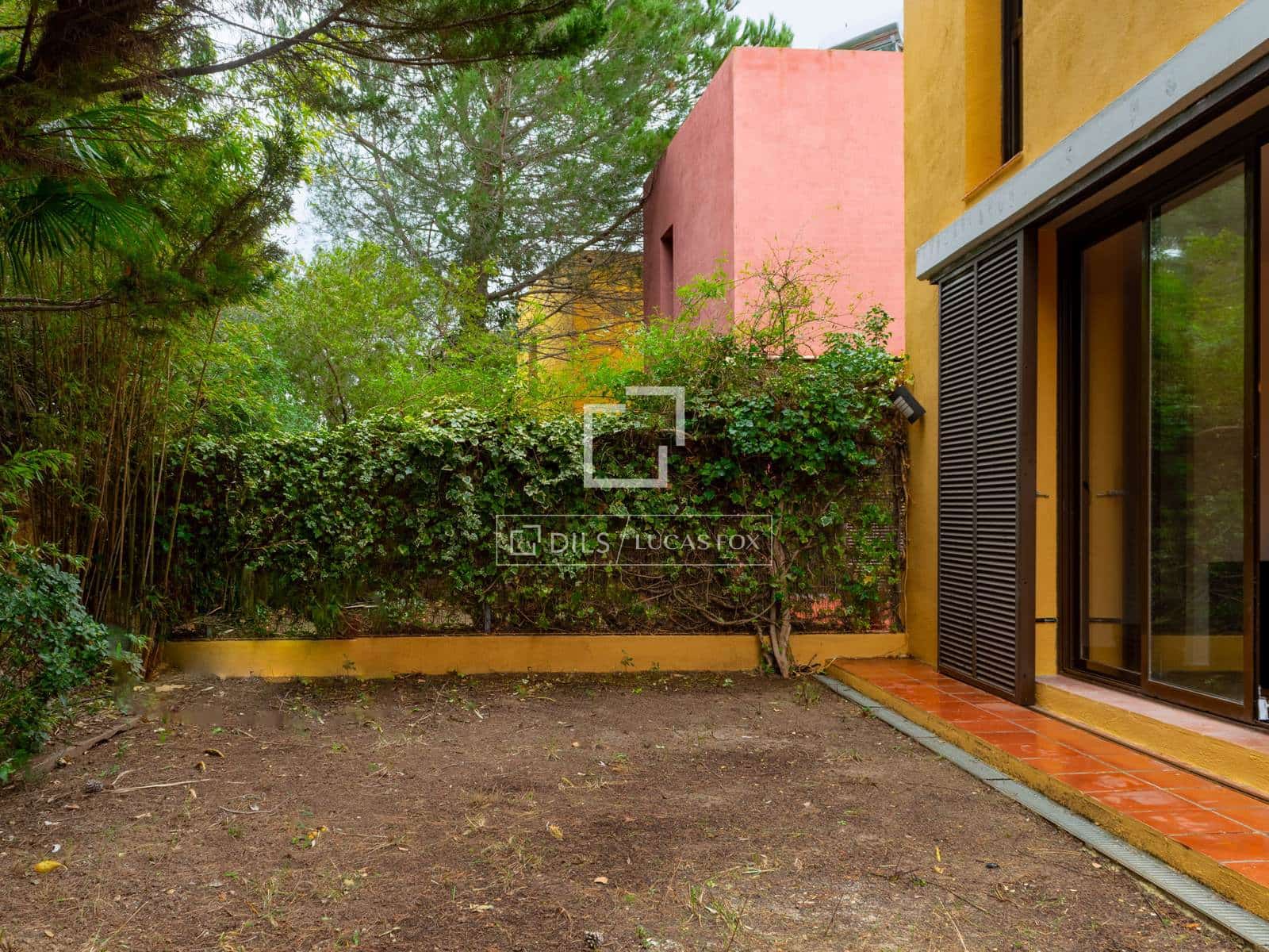 2 Zimmer Villa zu verkaufen in Tarragona Stadt mit Pool Garage - 370.000 € (Ref: 9593202)