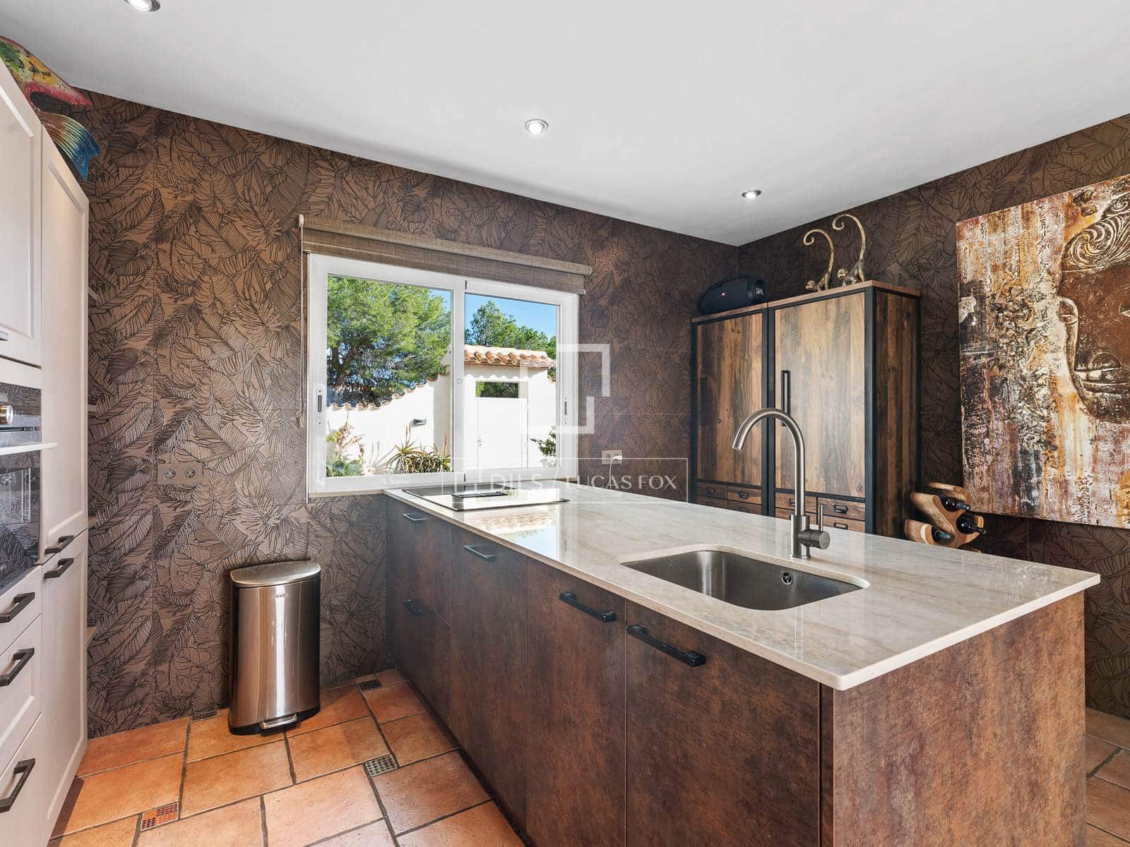 5 makuuhuone Huvila myytävänä paikassa Altea mukana uima-altaan 
autotalli - 949 000 € (Ref: 9593203)