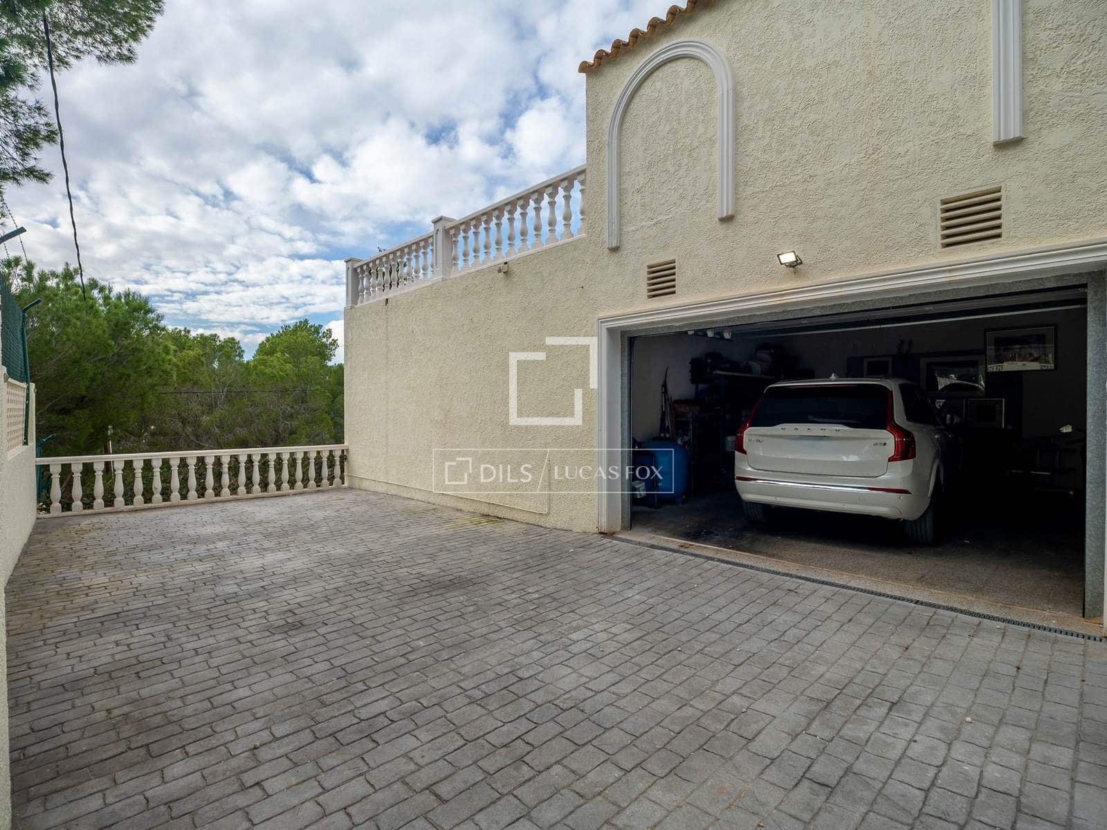 5 makuuhuone Huvila myytävänä paikassa Altea mukana uima-altaan 
autotalli - 949 000 € (Ref: 9593203)