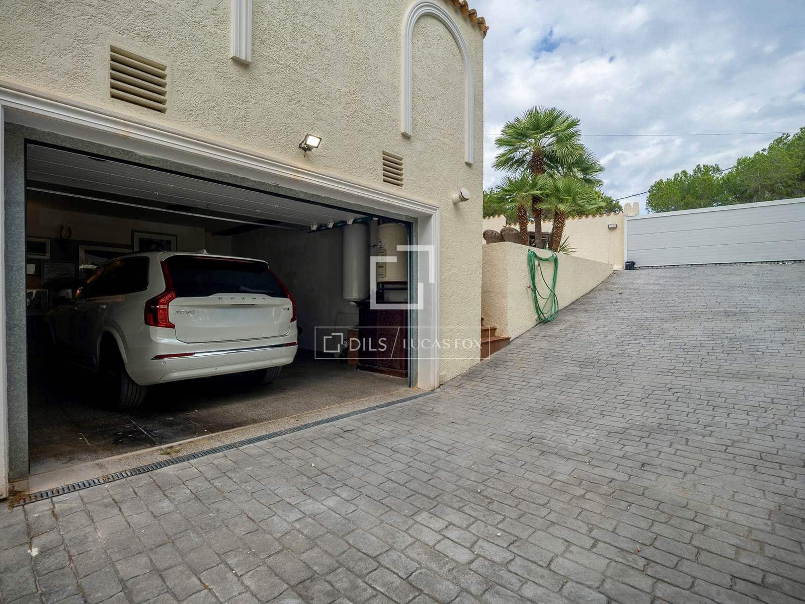 5 makuuhuone Huvila myytävänä paikassa Altea mukana uima-altaan 
autotalli - 949 000 € (Ref: 9593203)