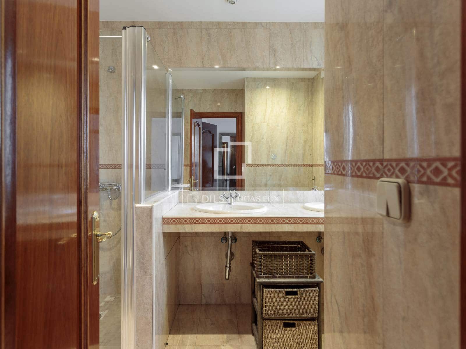 3 slaapkamer Appartement te huur in Madrid stad - € 2.800 (Ref: 9593204)