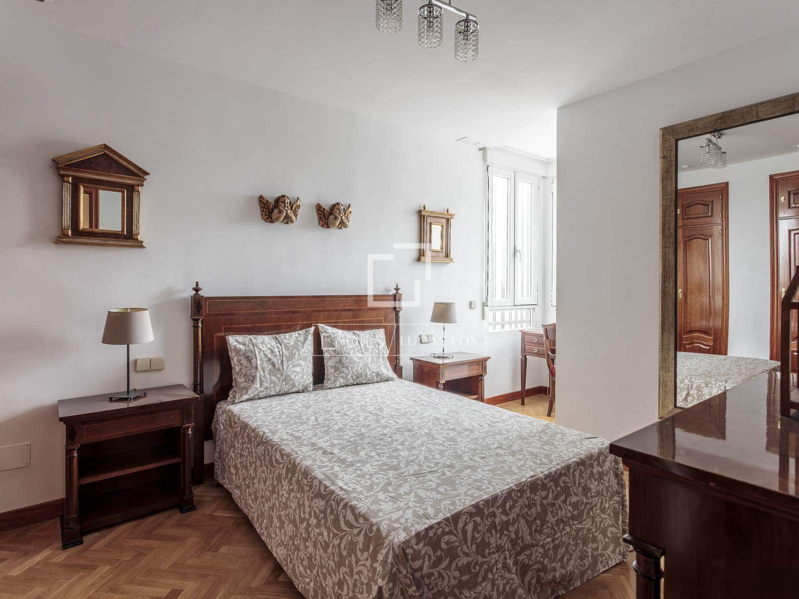 3 slaapkamer Appartement te huur in Madrid stad - € 2.800 (Ref: 9593204)