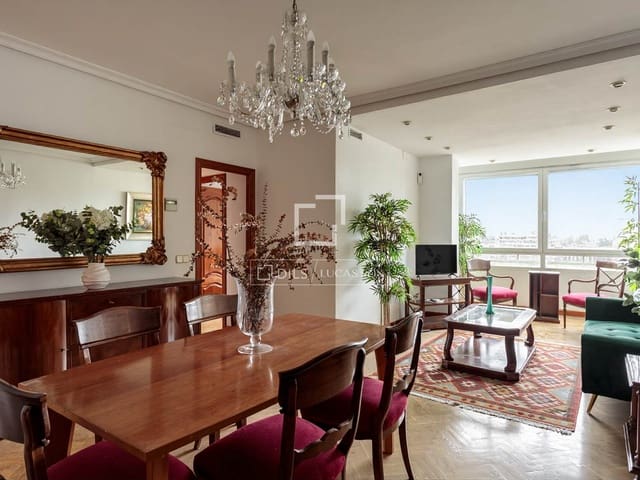 3 slaapkamer Appartement te huur in Cuatro Caminos, Madrid stad - € 2.800 (Ref: 9593204)