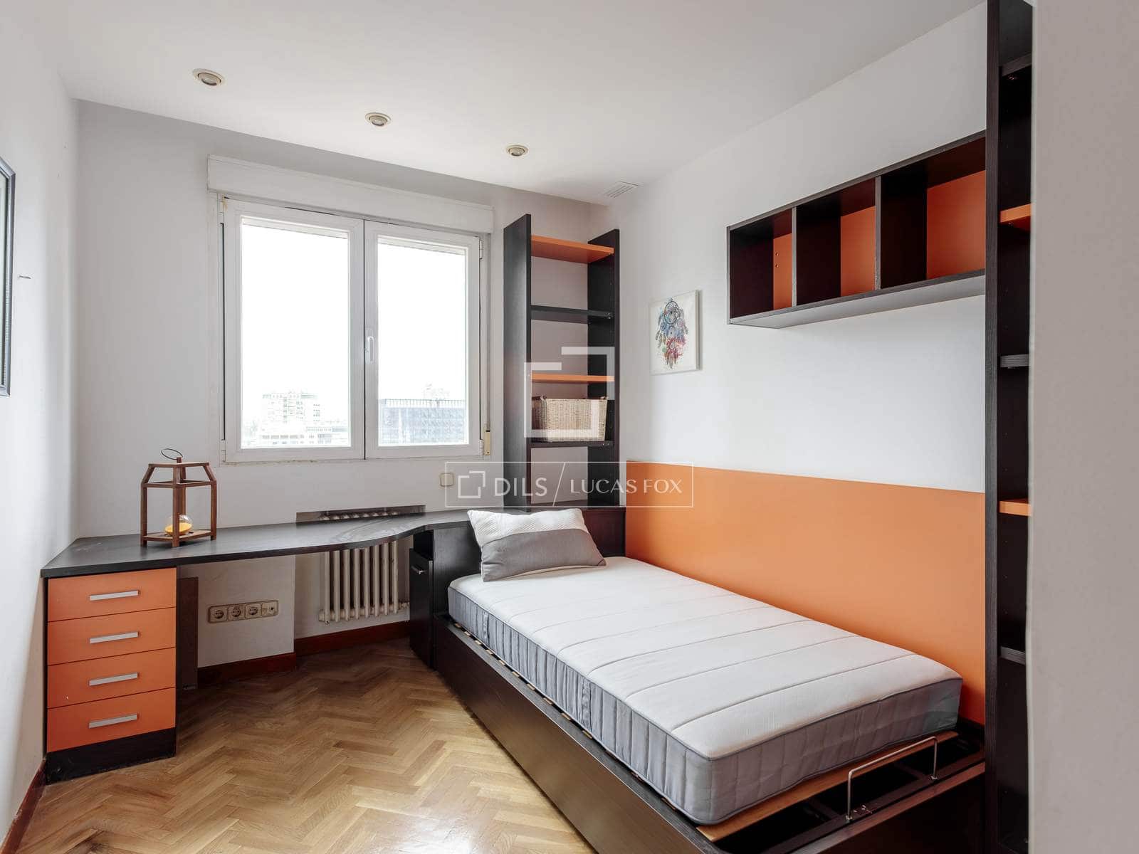 3 slaapkamer Appartement te huur in Madrid stad - € 2.800 (Ref: 9593204)