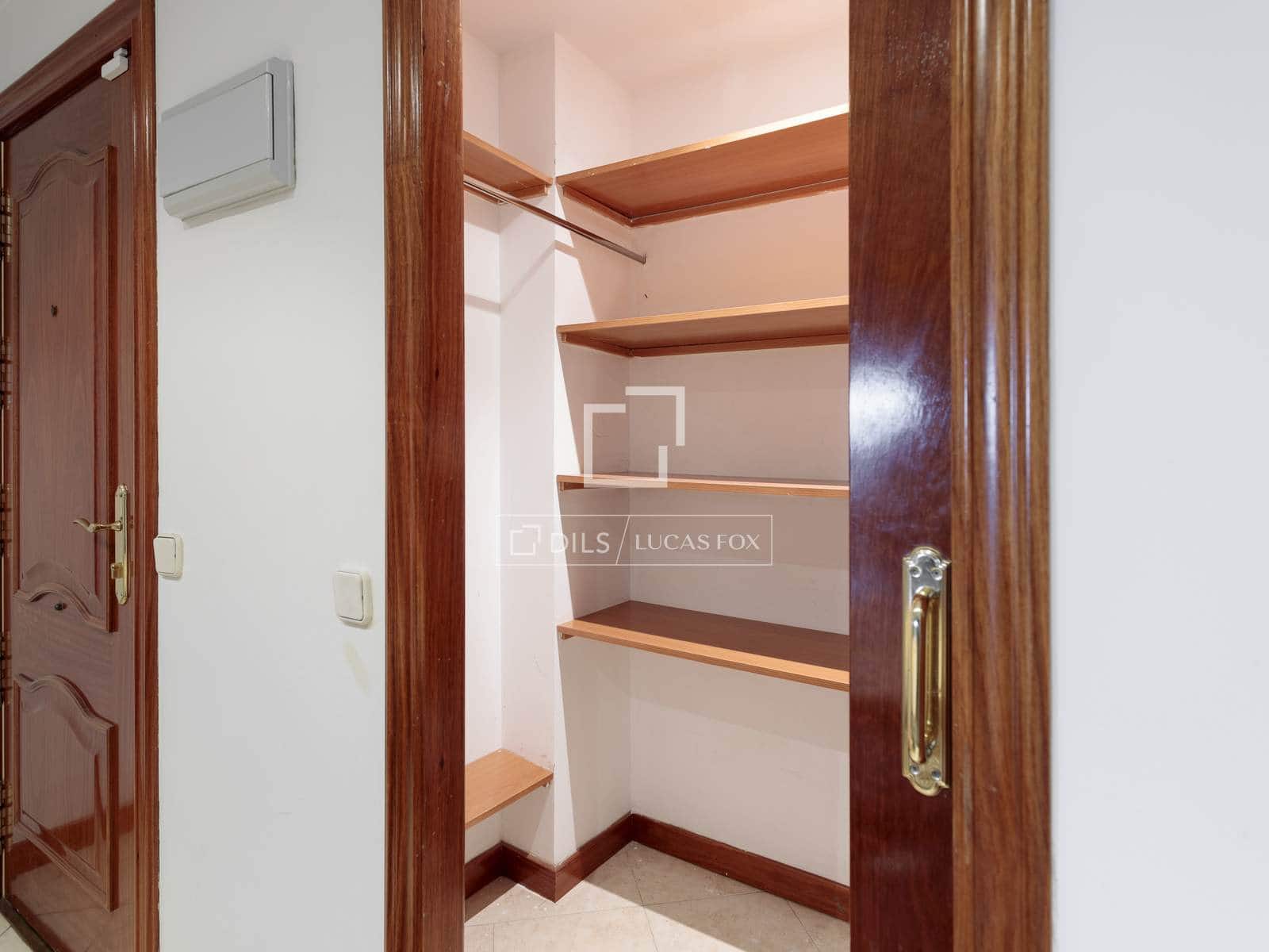 3 slaapkamer Appartement te huur in Madrid stad - € 2.800 (Ref: 9593204)