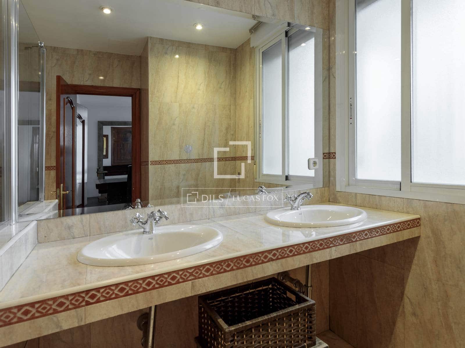 3 slaapkamer Appartement te huur in Madrid stad - € 2.800 (Ref: 9593204)