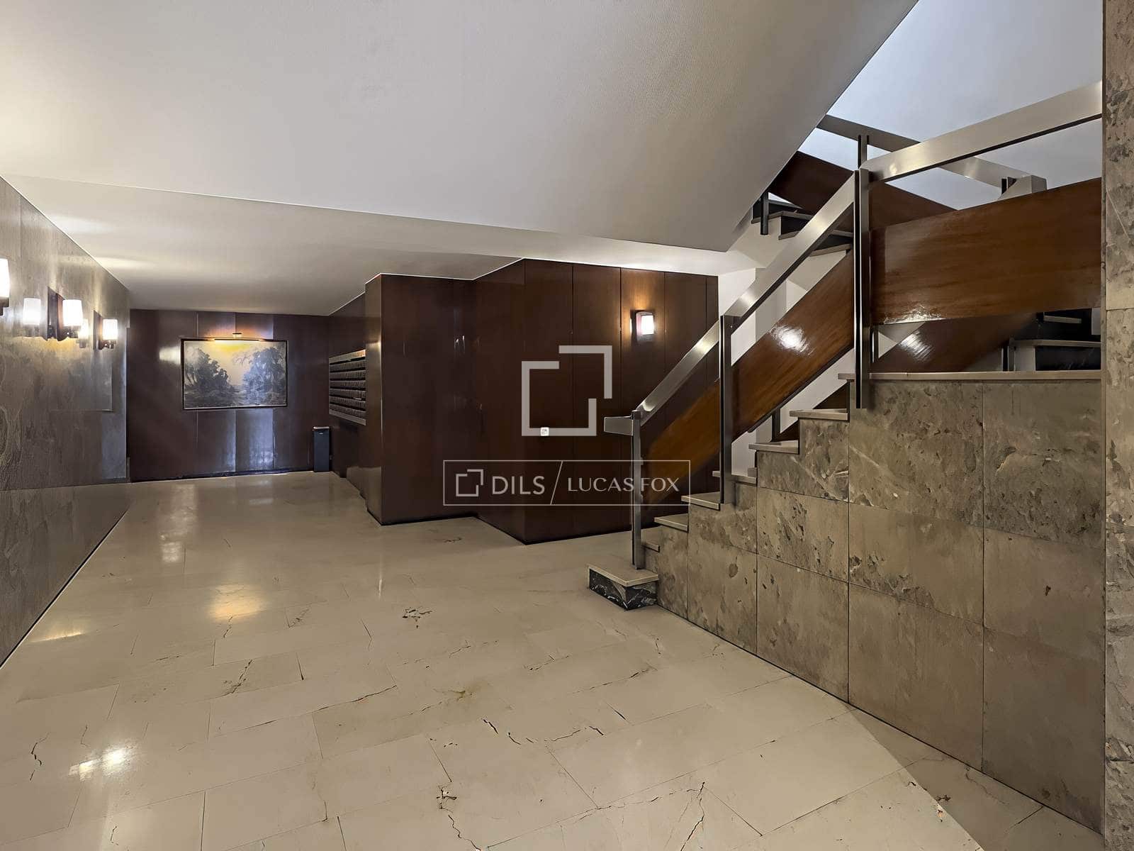 3 slaapkamer Appartement te huur in Madrid stad - € 2.800 (Ref: 9593204)