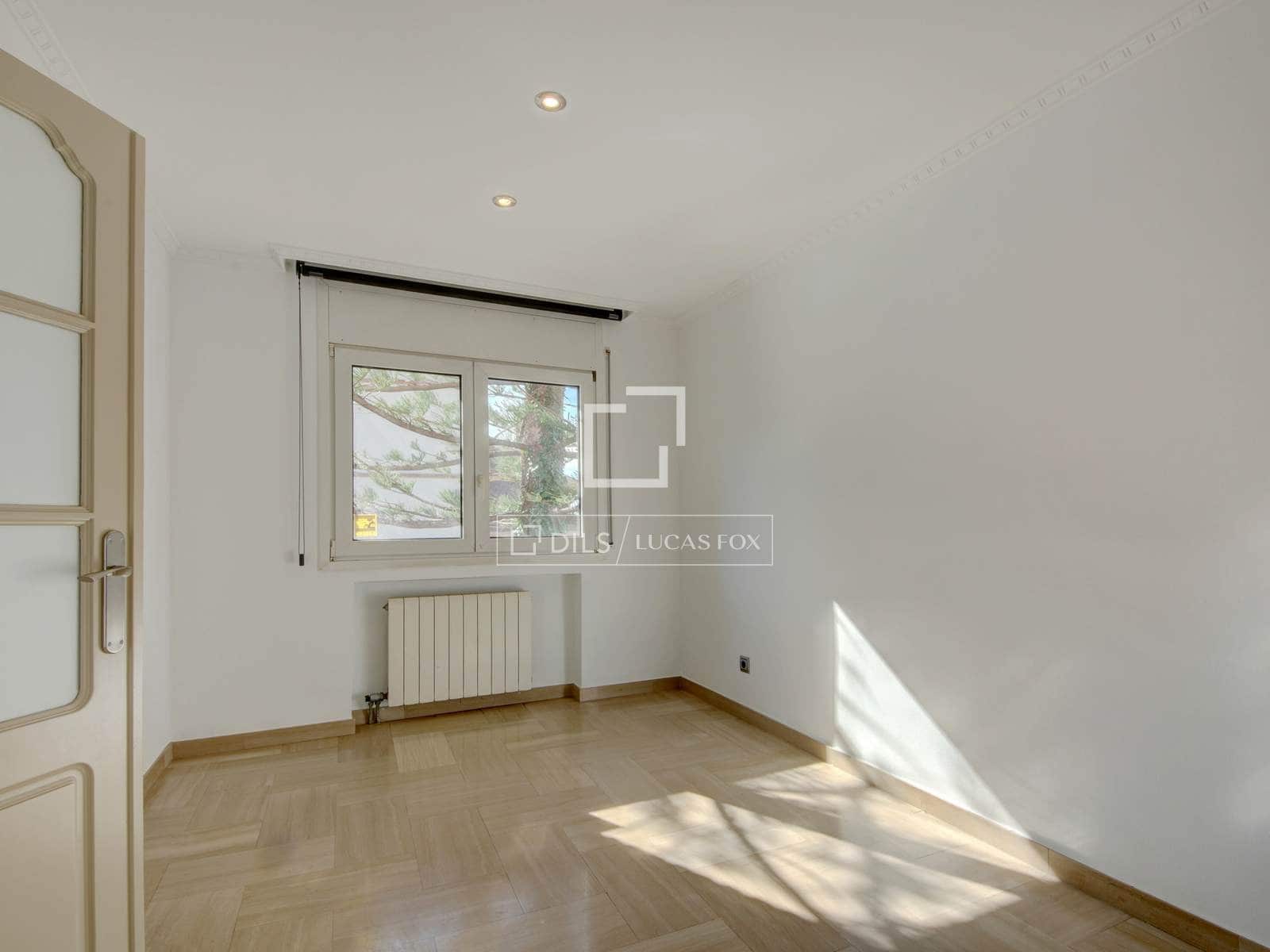 4 slaapkamer Villa te huur in Esplugues de Llobregat met zwembad garage - € 4.100 (Ref: 9593207)