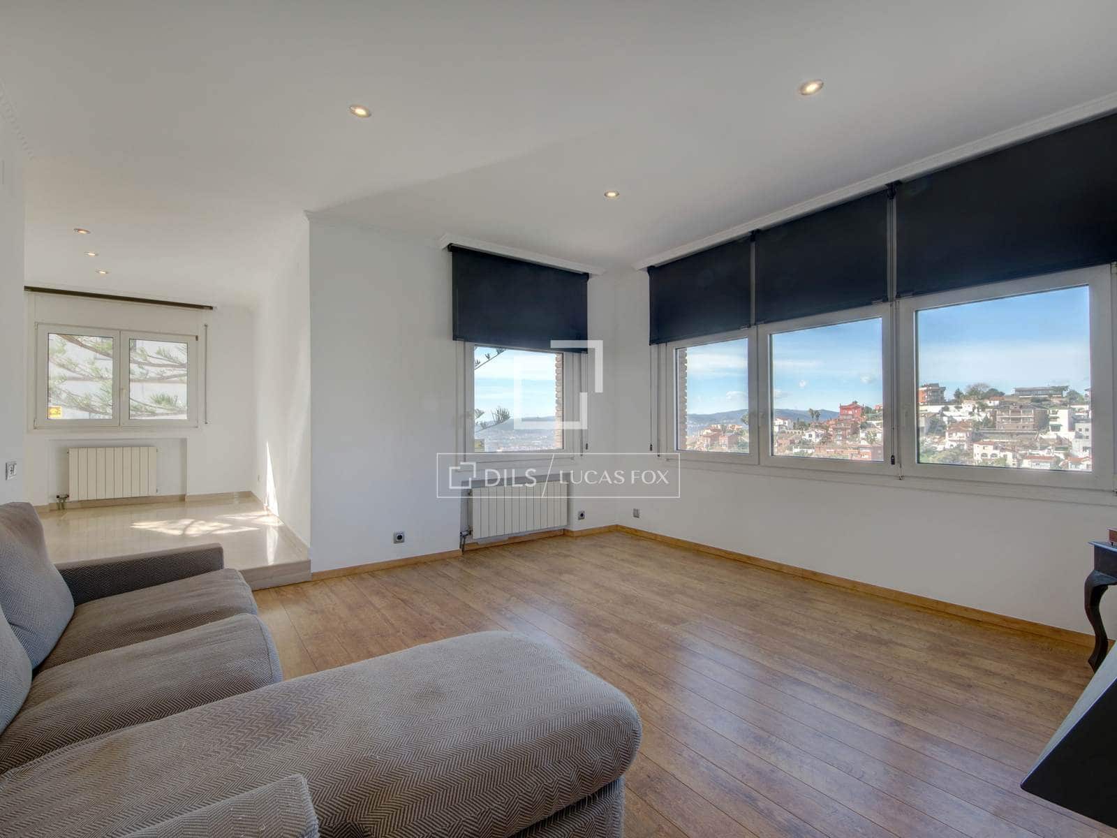 4 slaapkamer Villa te huur in Esplugues de Llobregat met zwembad garage - € 4.100 (Ref: 9593207)