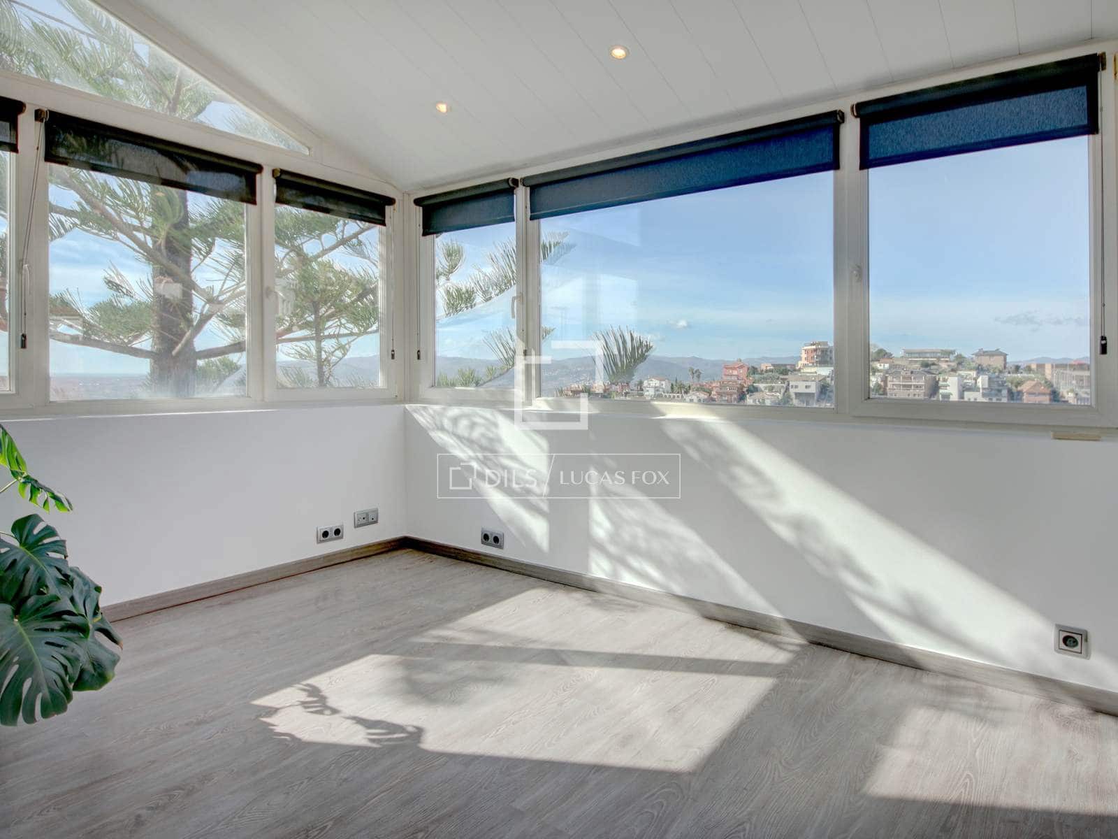 4 slaapkamer Villa te huur in Esplugues de Llobregat met zwembad garage - € 4.100 (Ref: 9593207)