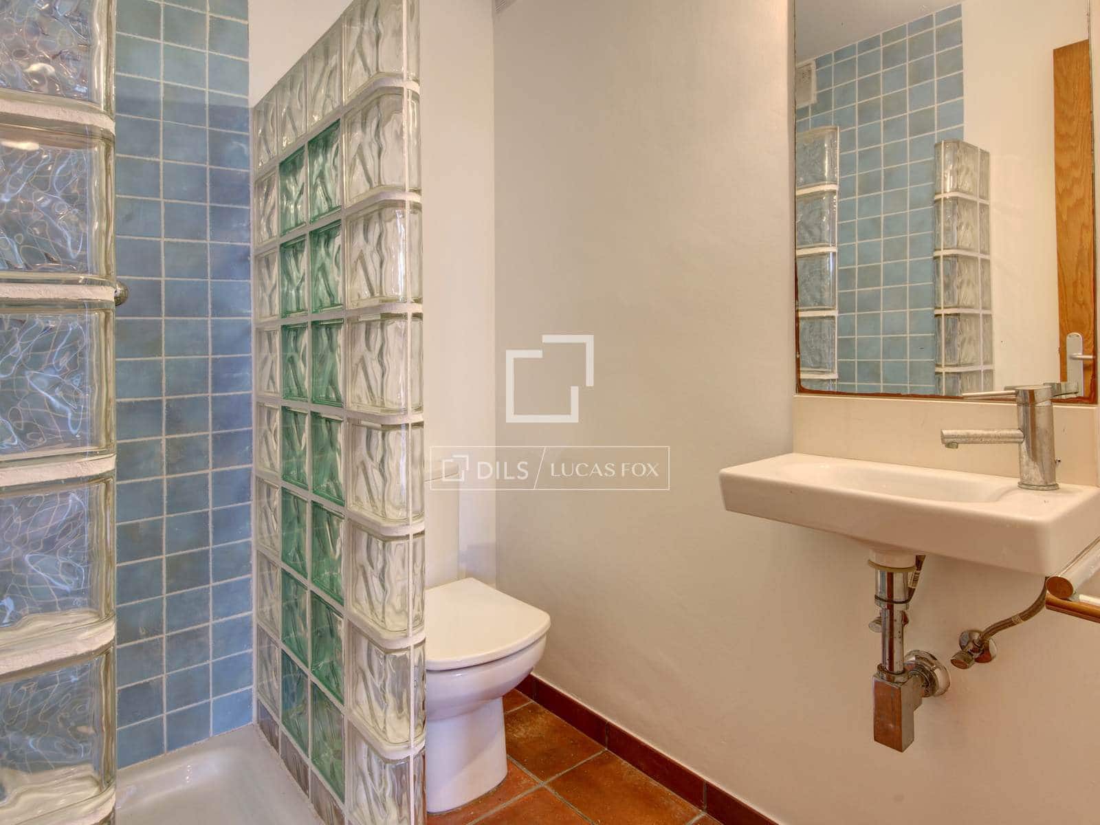 4 slaapkamer Villa te huur in Esplugues de Llobregat met zwembad garage - € 4.100 (Ref: 9593207)