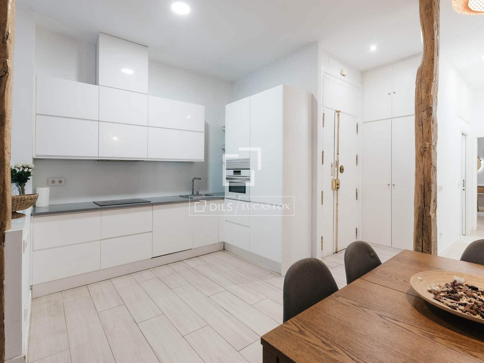 Appartement de 1 chambre à louer à Madrid ville - 3 000 € (Ref: 9596503)