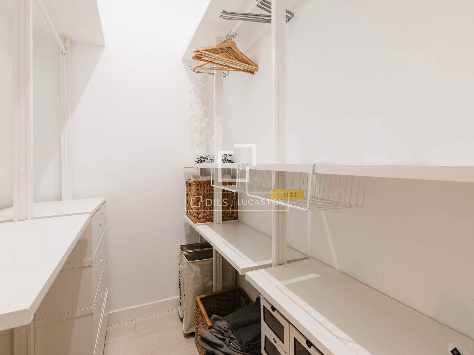 Appartement de 1 chambre à louer à Madrid ville - 3 000 € (Ref: 9596503)