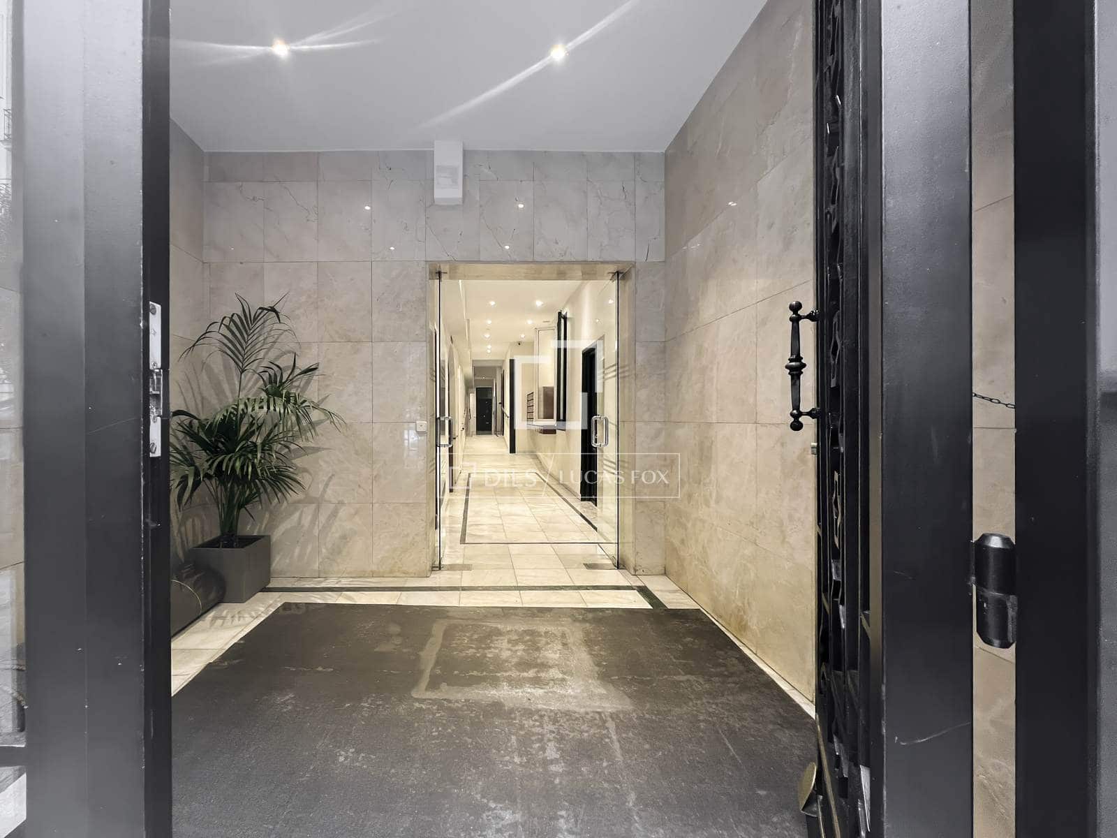 Apartamento de 2 habitaciones en Madrid ciudad en alquiler - 3.100 € (Ref: 9596504)