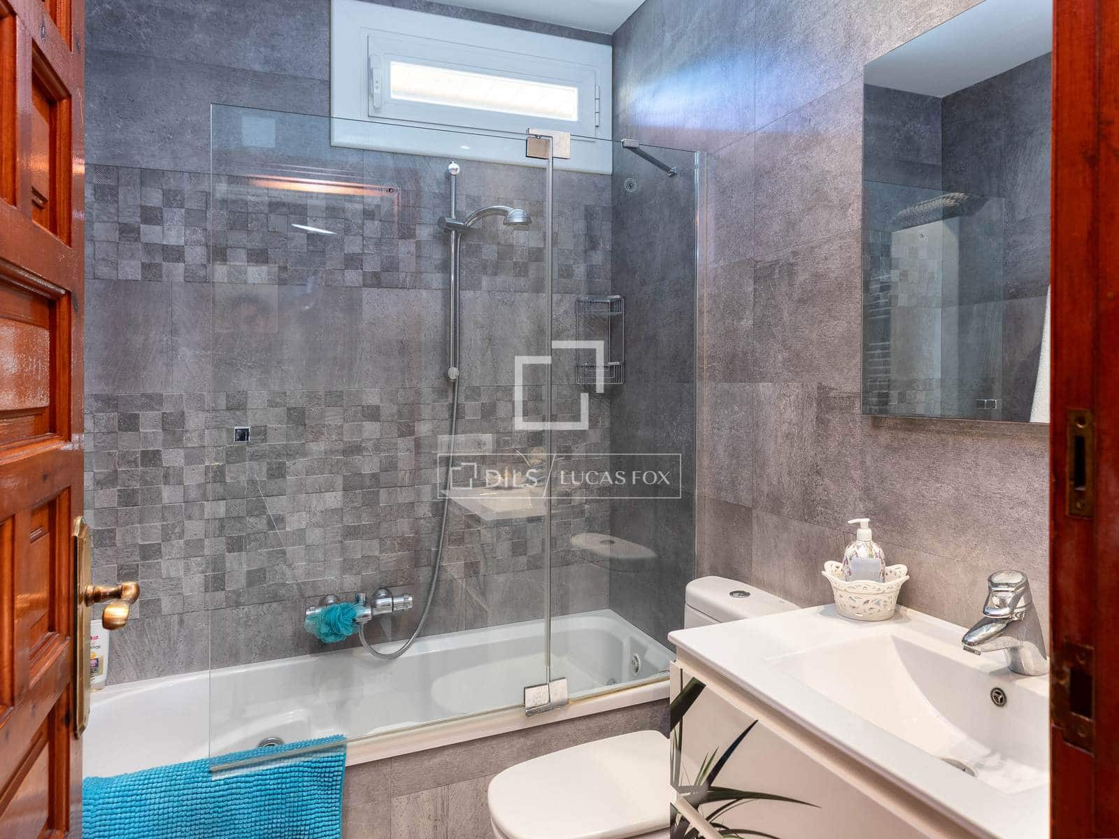 5 makuuhuone Huvila myytävänä paikassa Lloret de Mar mukana uima-altaan 
autotalli - 3 000 000 € (Ref: 9596844)