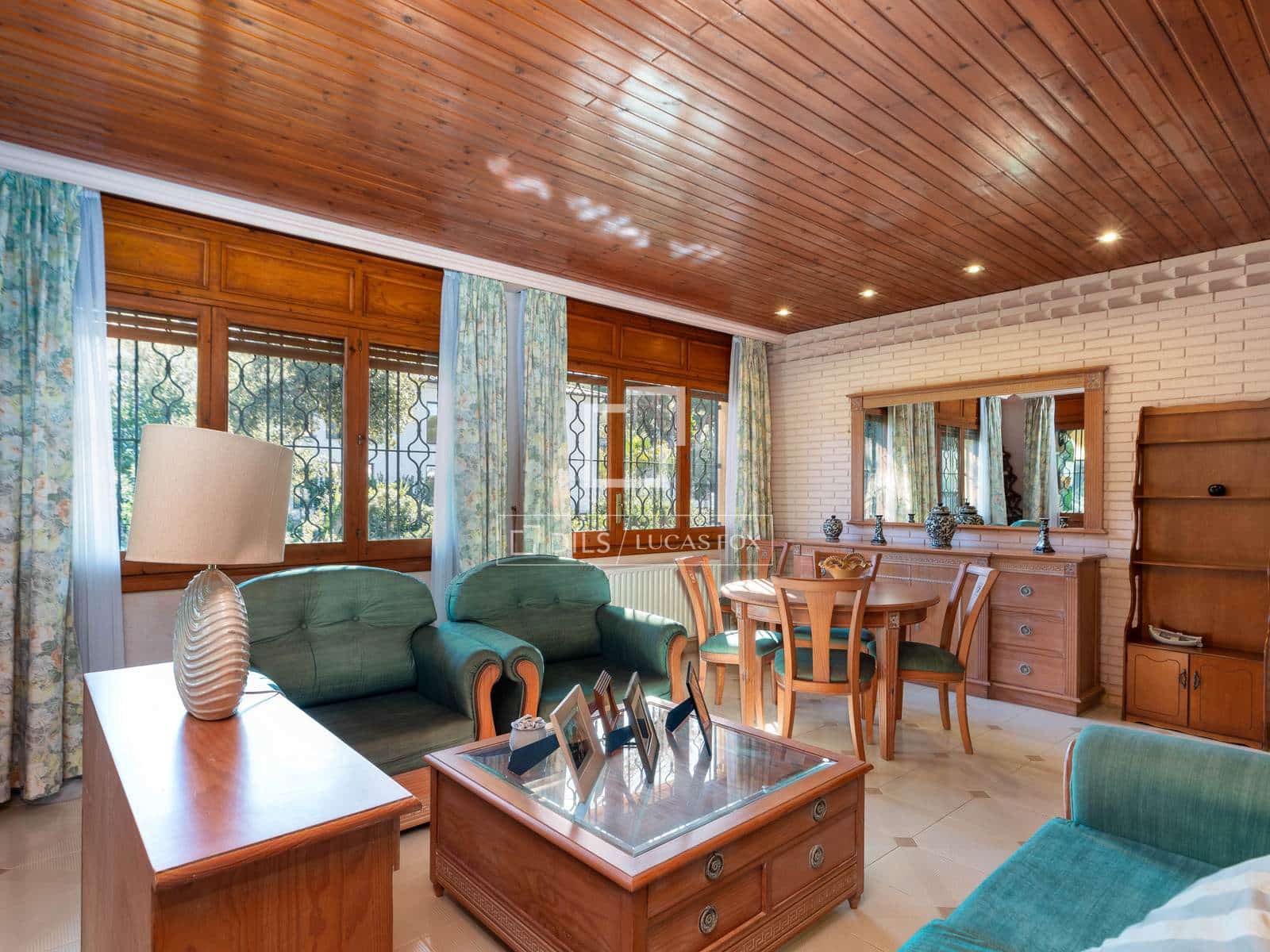 5 makuuhuone Huvila myytävänä paikassa Lloret de Mar mukana uima-altaan 
autotalli - 3 000 000 € (Ref: 9596844)