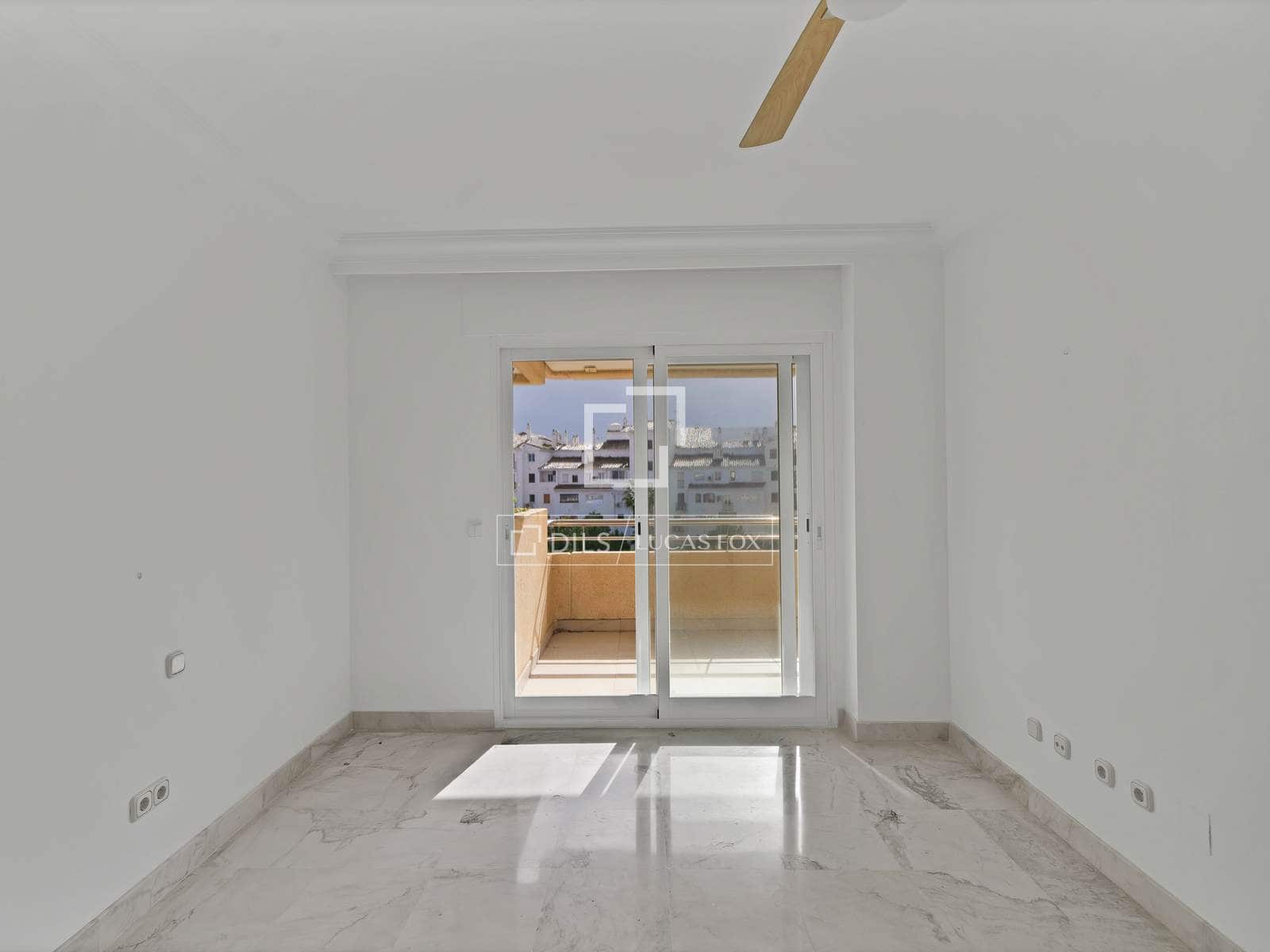 3 bedroom Apartment for sale in Marbella with pool garage - € 995,000 (Ref: 9598085)