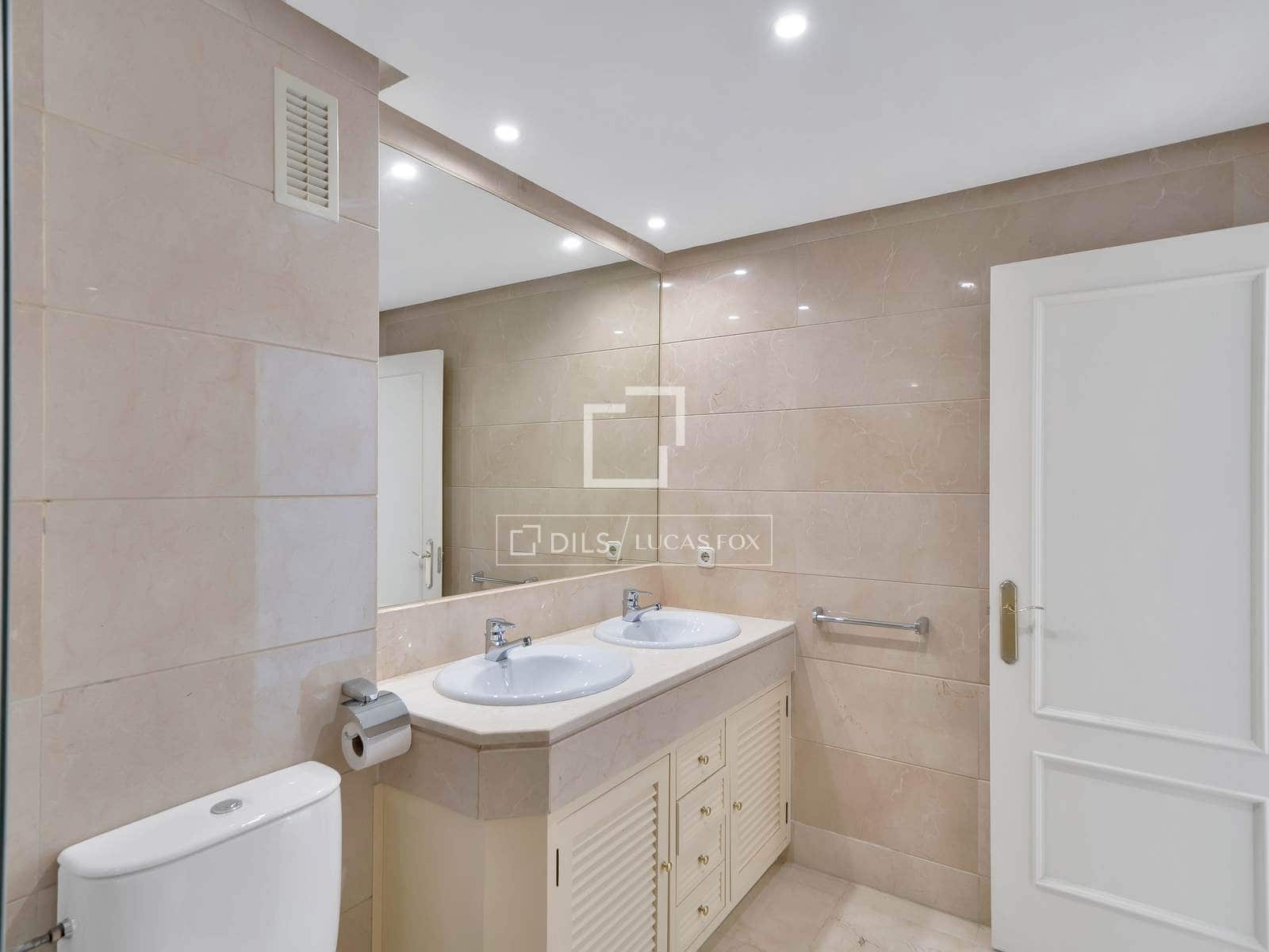 3 bedroom Apartment for sale in Marbella with pool garage - € 995,000 (Ref: 9598085)