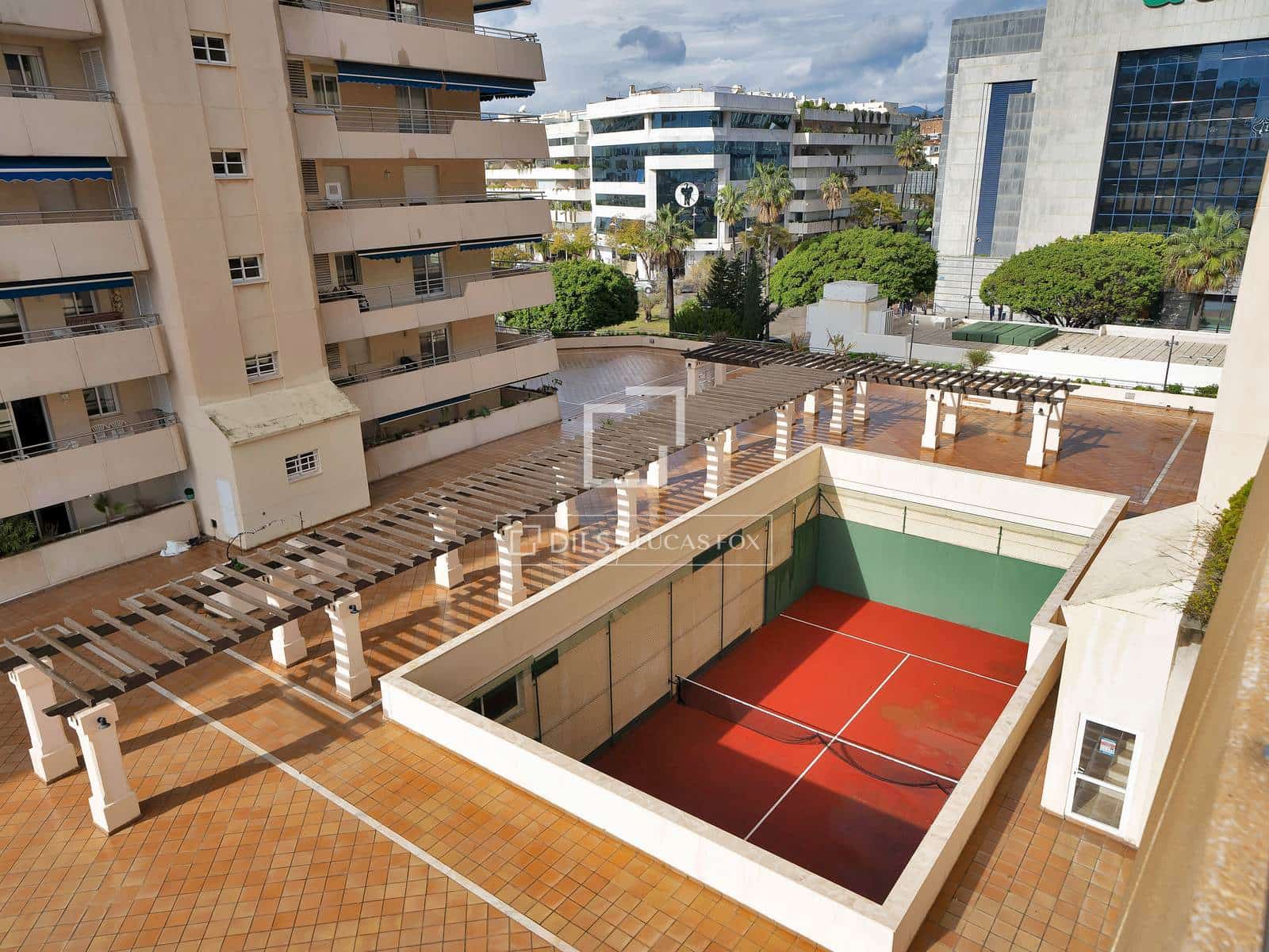 3 bedroom Apartment for sale in Marbella with pool garage - € 995,000 (Ref: 9598085)