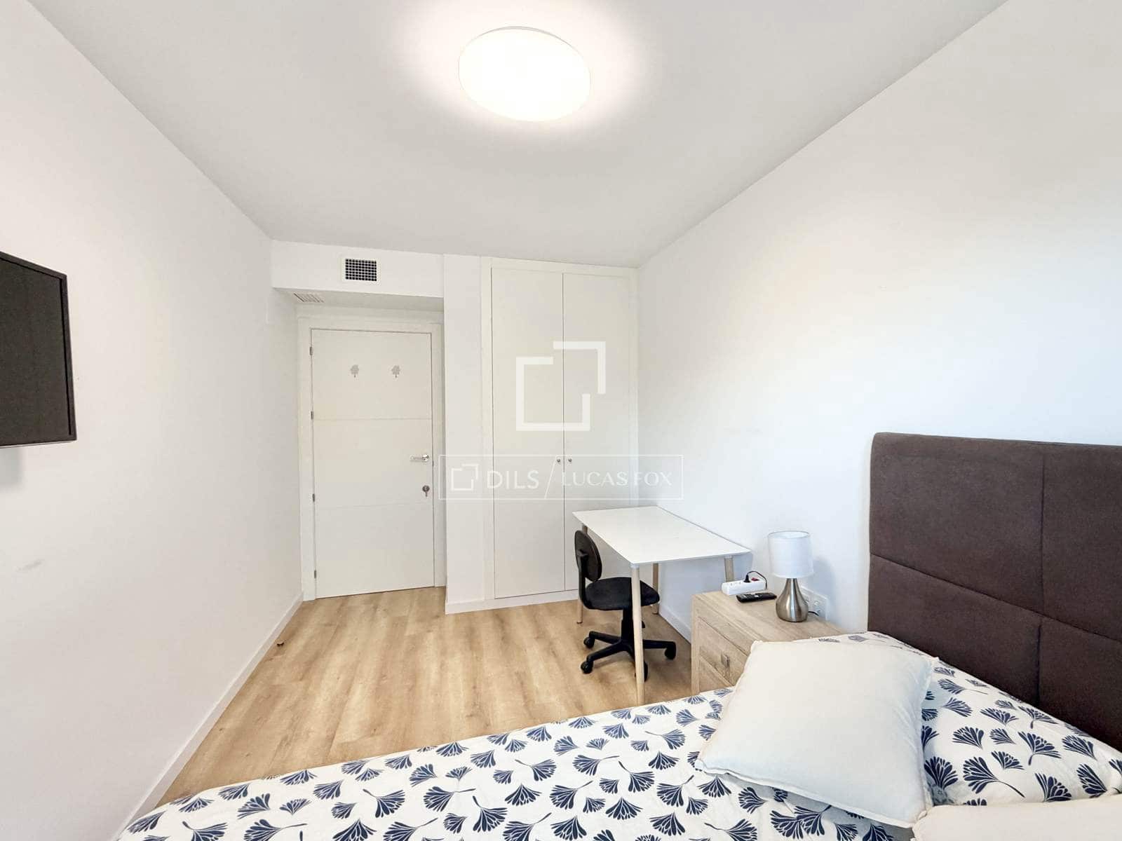 4 sovrum Lägenhet till salu i Alicante stad med garage - 449 000 € (Ref: 9598174)