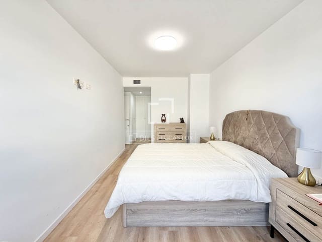 4 sovrum Lägenhet till salu i Alicante stad med garage - 449 000 € (Ref: 9598174)