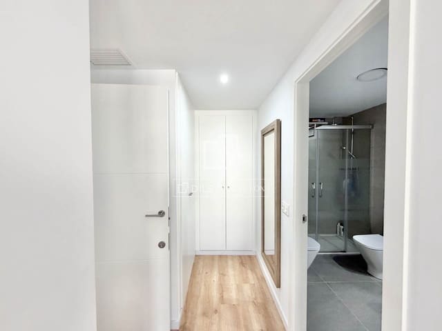 4 sovrum Lägenhet till salu i Alicante stad med garage - 449 000 € (Ref: 9598174)