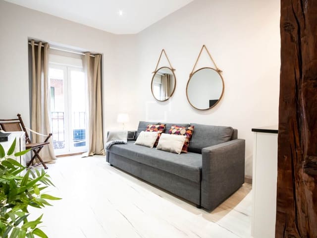 1 slaapkamer Appartement te huur in Madrid stad - € 2.400 (Ref: 9598175)