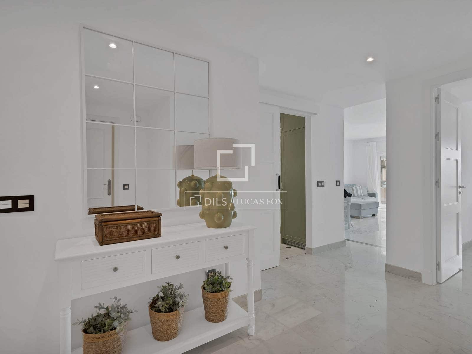 Apartamento de 3 habitaciones en Marbella en venta con piscina garaje - 1.195.000 € (Ref: 9598178)