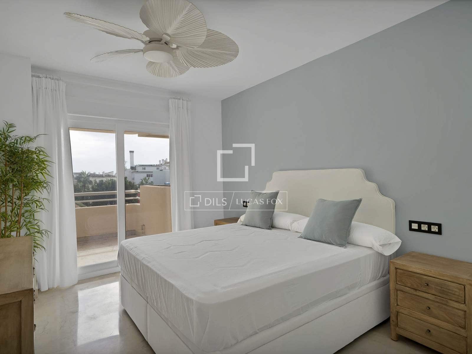 Apartamento de 3 habitaciones en Marbella en venta con piscina garaje - 1.195.000 € (Ref: 9598178)