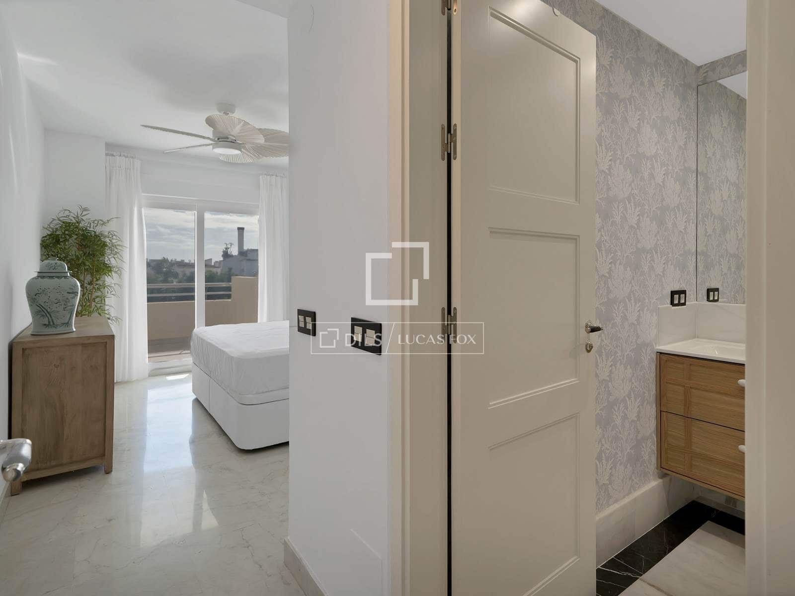 Apartamento de 3 habitaciones en Marbella en venta con piscina garaje - 1.195.000 € (Ref: 9598178)