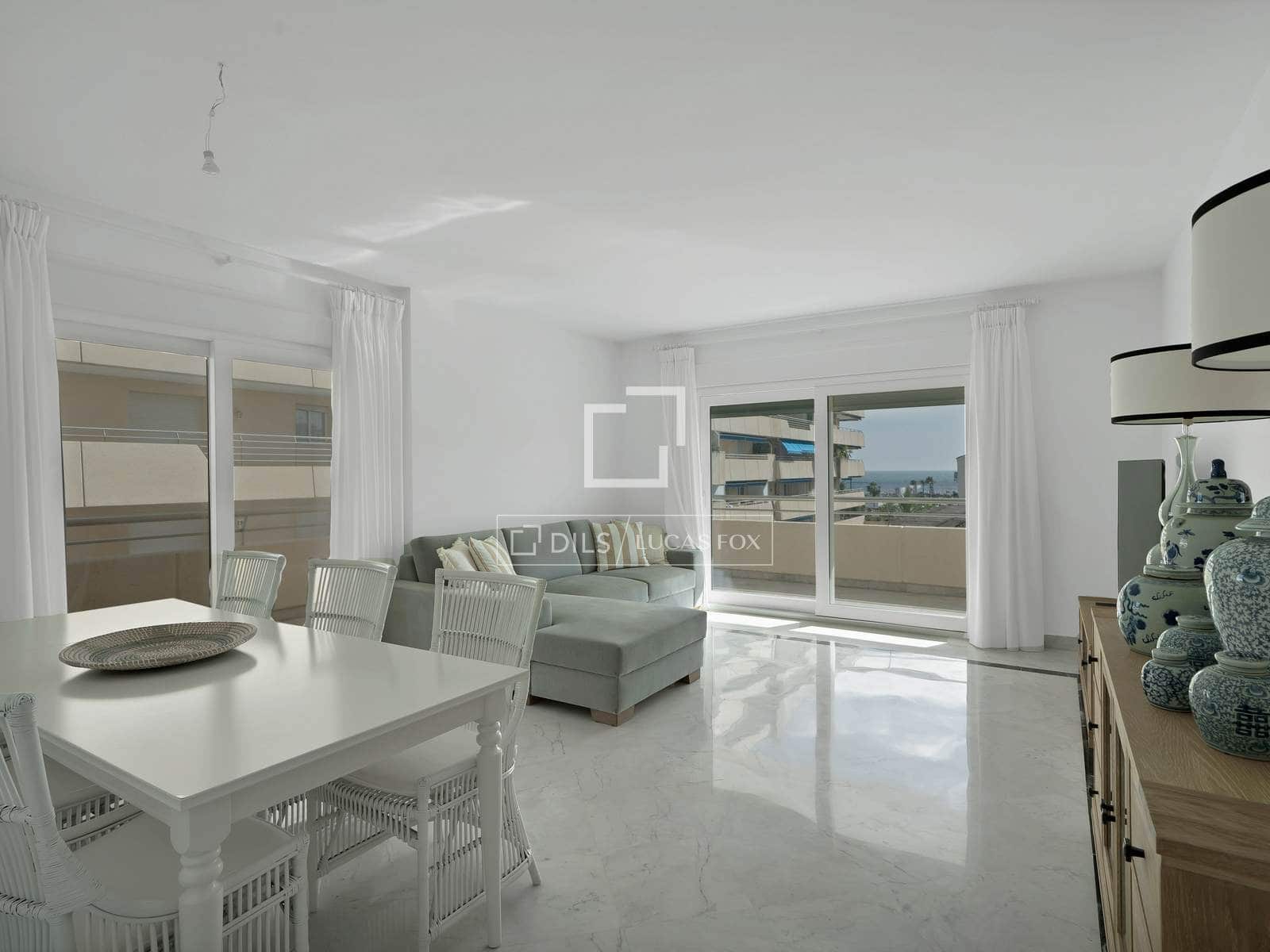 Apartamento de 3 habitaciones en Marbella en venta con piscina garaje - 1.195.000 € (Ref: 9598178)