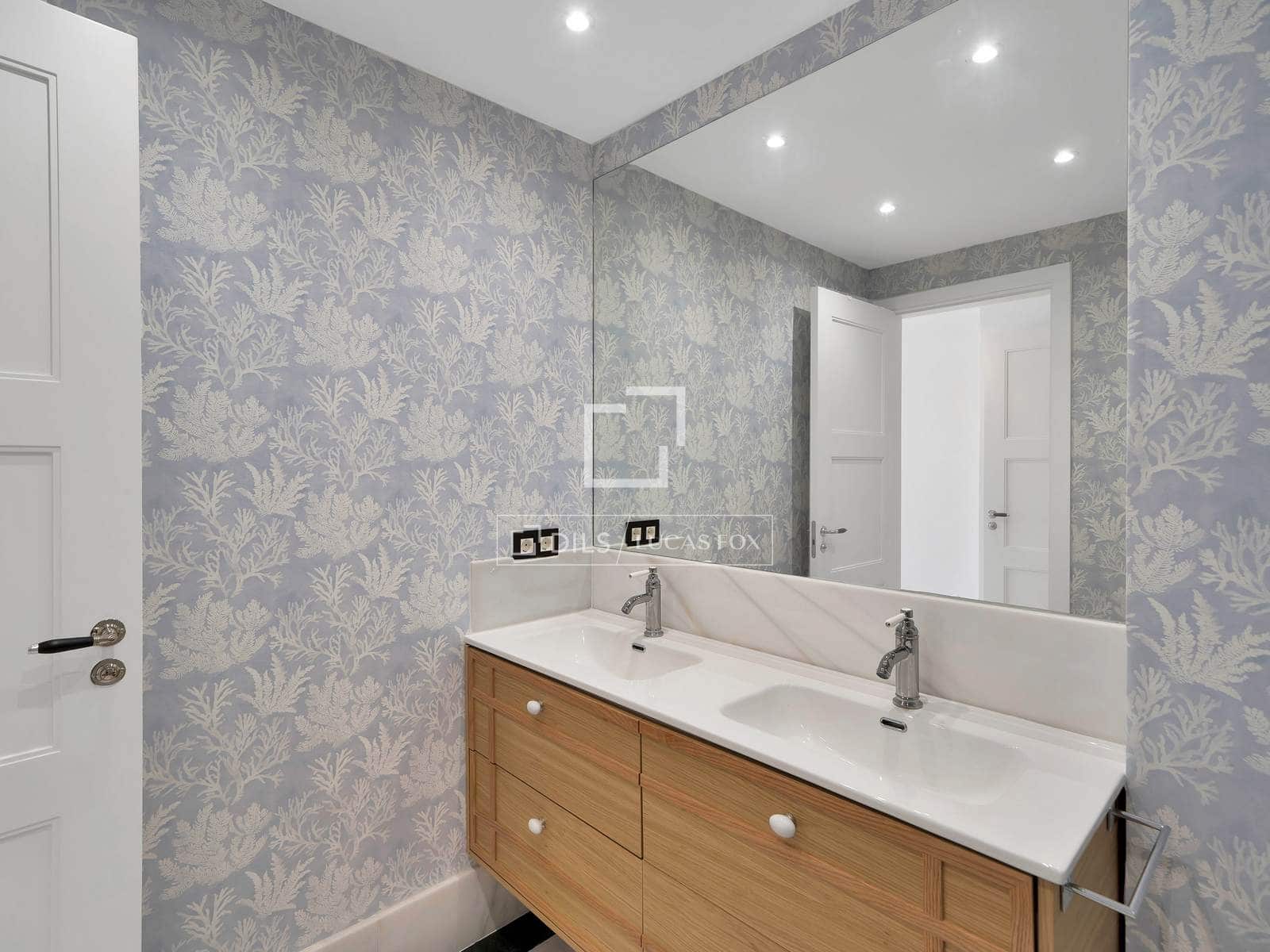 Apartamento de 3 habitaciones en Marbella en venta con piscina garaje - 1.195.000 € (Ref: 9598178)